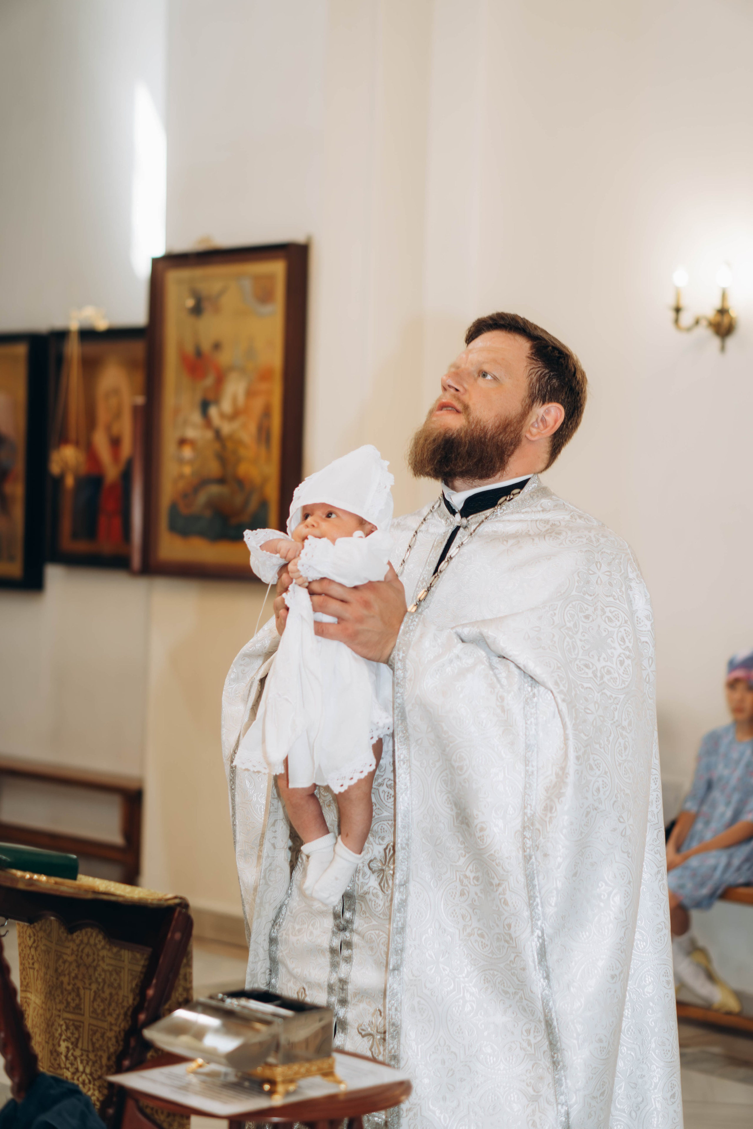 Крещение Тихона Церковь Почаевской иконы Божией Матери в Салтыковке. Фотограф Москва Валерия Веденина