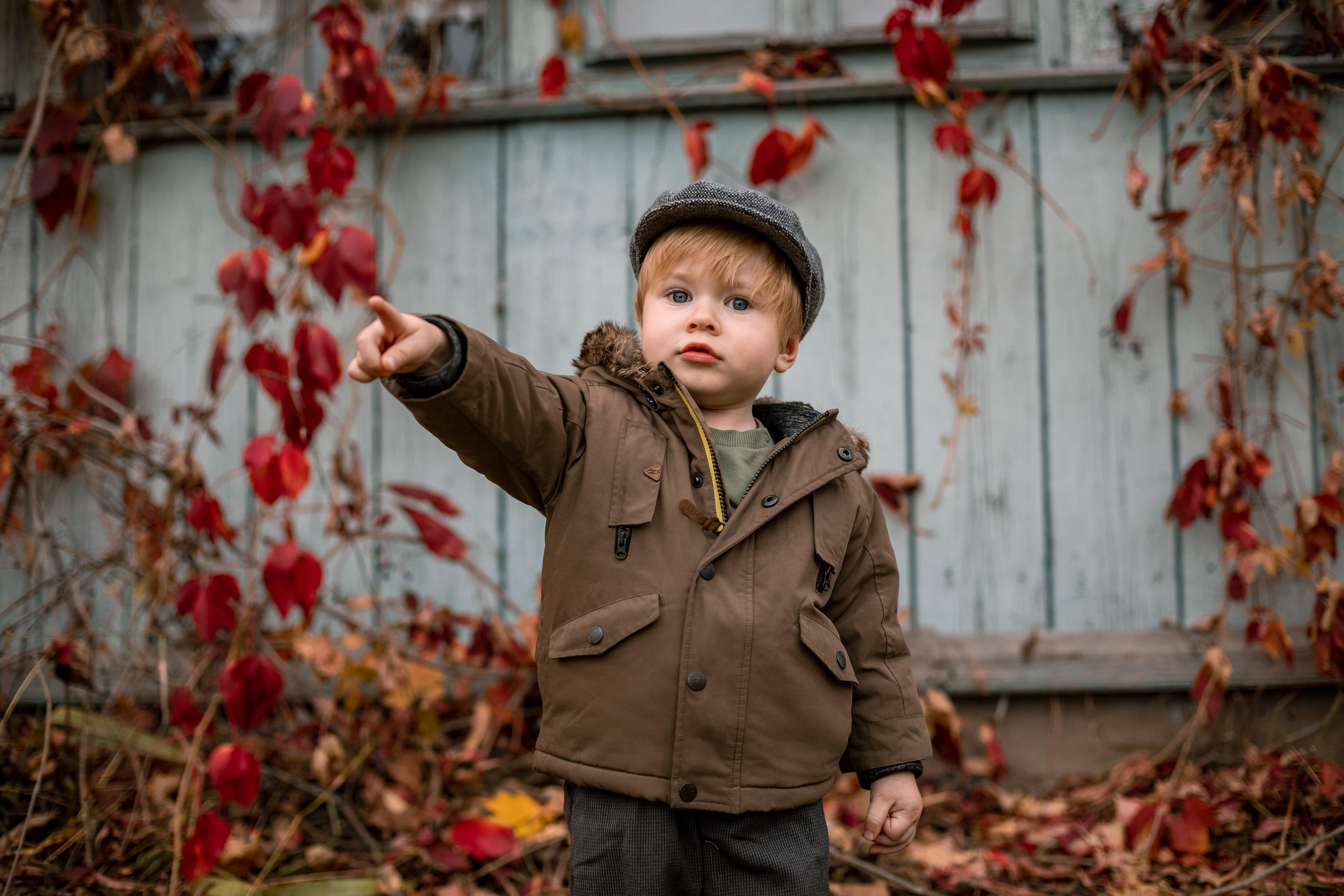 Осенняя фотопрогулка для семьи Ани и Вячеслава в Ясной Поляне. Женский семейный фотограф Тула Москва Захарова Анна
