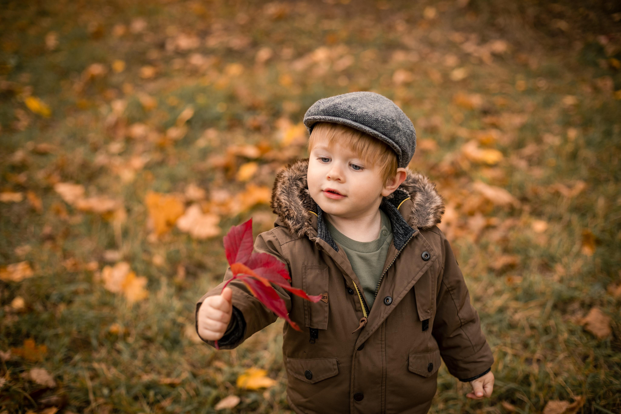 Осенняя фотопрогулка для семьи Ани и Вячеслава в Ясной Поляне. Женский семейный фотограф Тула Москва Захарова Анна
