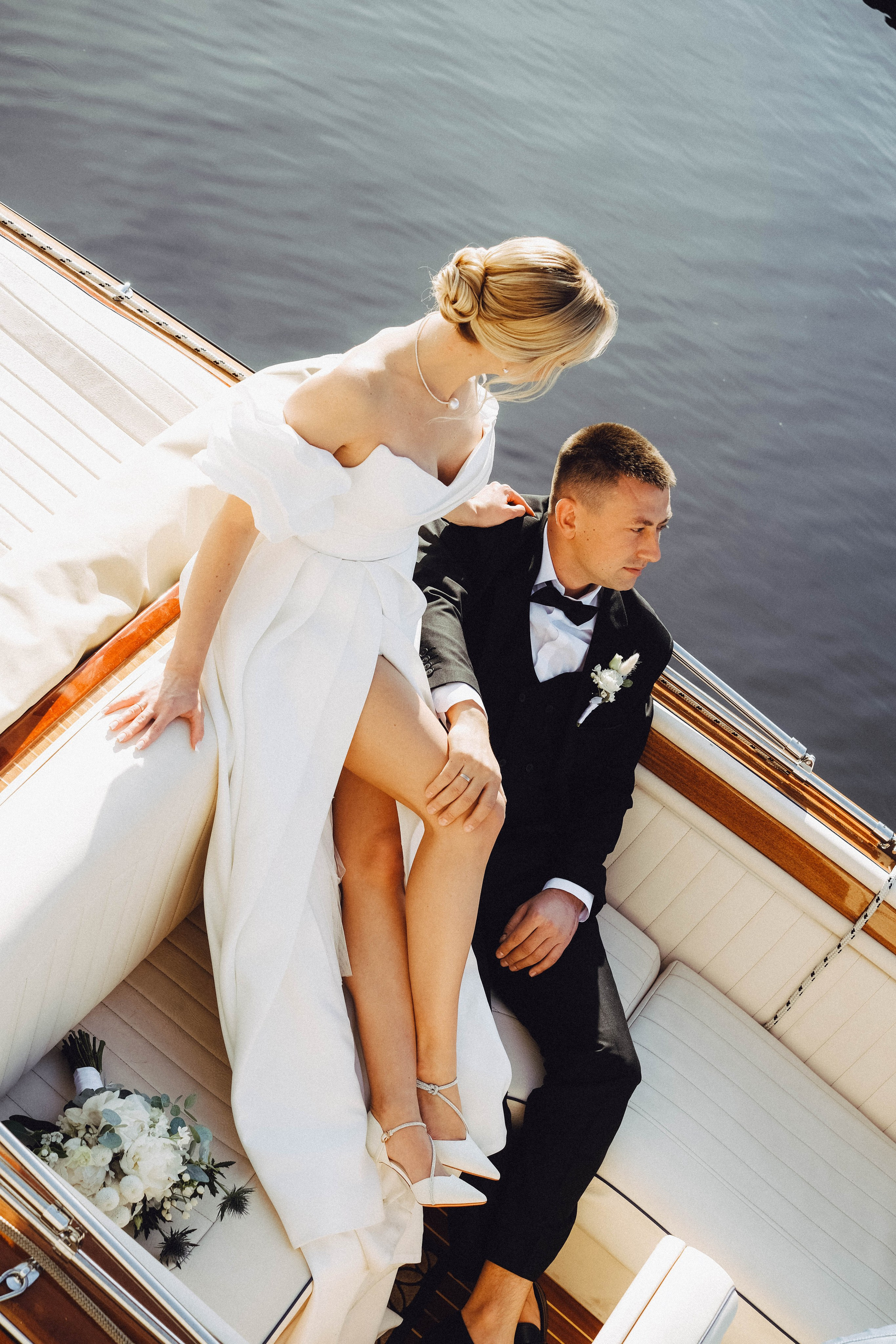 СВАДЕБГНАЯ ПРОГУЛКА ПО КАНАЛ САНКТ-ПЕТЕРБУРГА НА КАТЕРЕ. Профессиональный фотограф, Санкт-Петербург — Виктория Богомолова