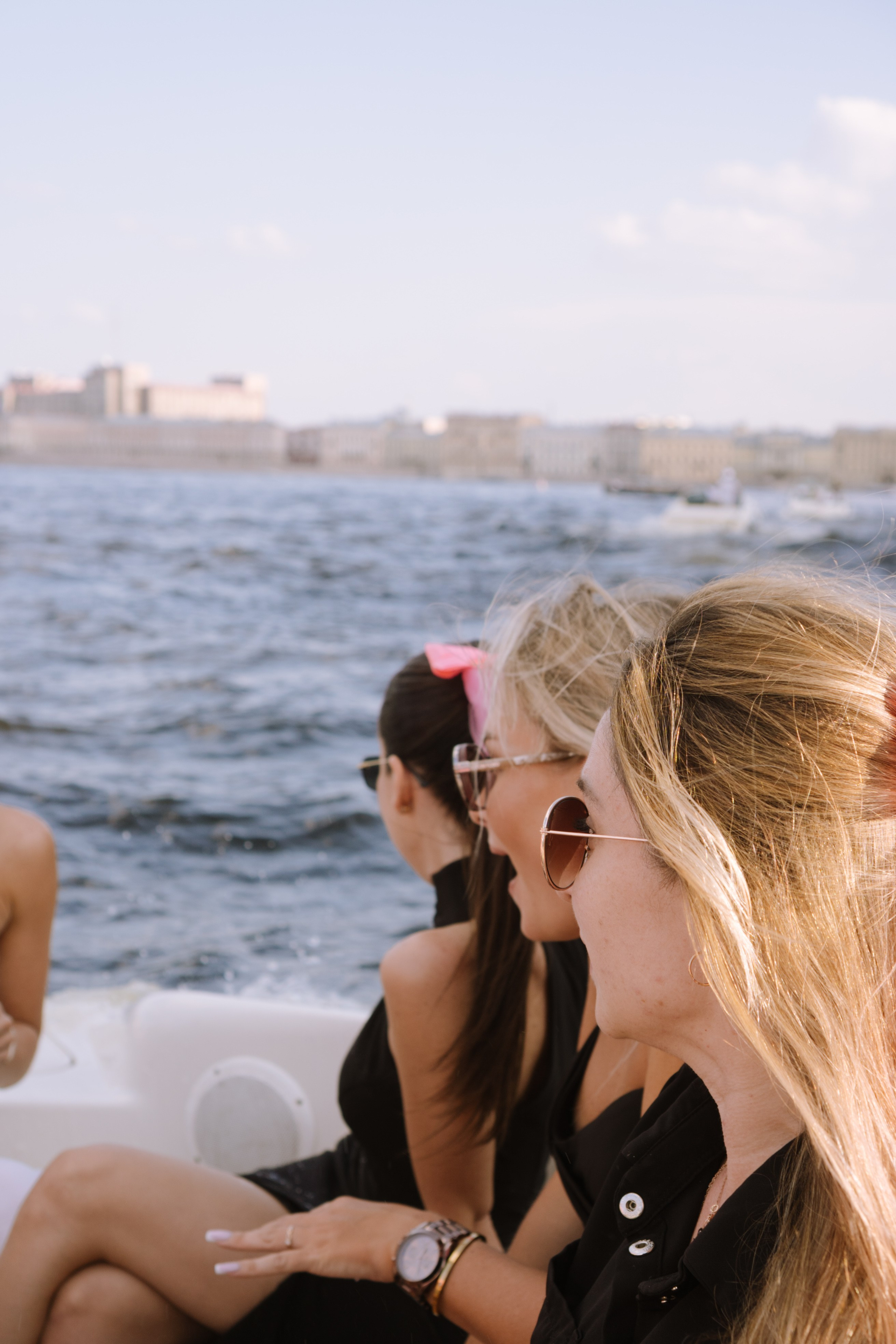 ДЕВИЧНИК НА КАТЕРЕ. Профессиональный фотограф, Санкт-Петербург — Виктория Богомолова