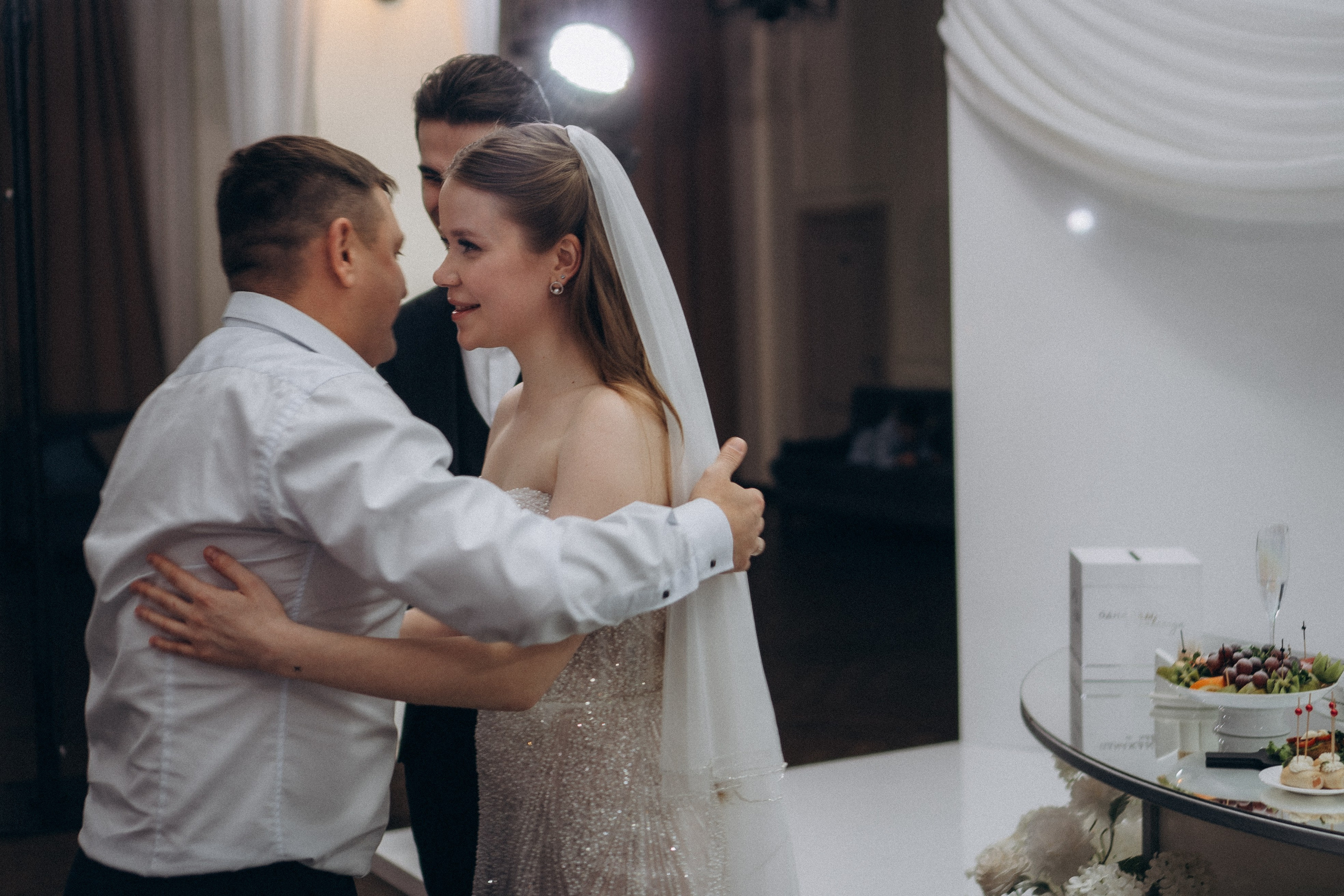 СЬЕМКА СВАДЕБНОГО БАНКЕТА (СНЯТО В СИБИРЕ В НИЖНЕВАРТОВСКЕ). Профессиональный фотограф, Санкт-Петербург — Виктория Богомолова