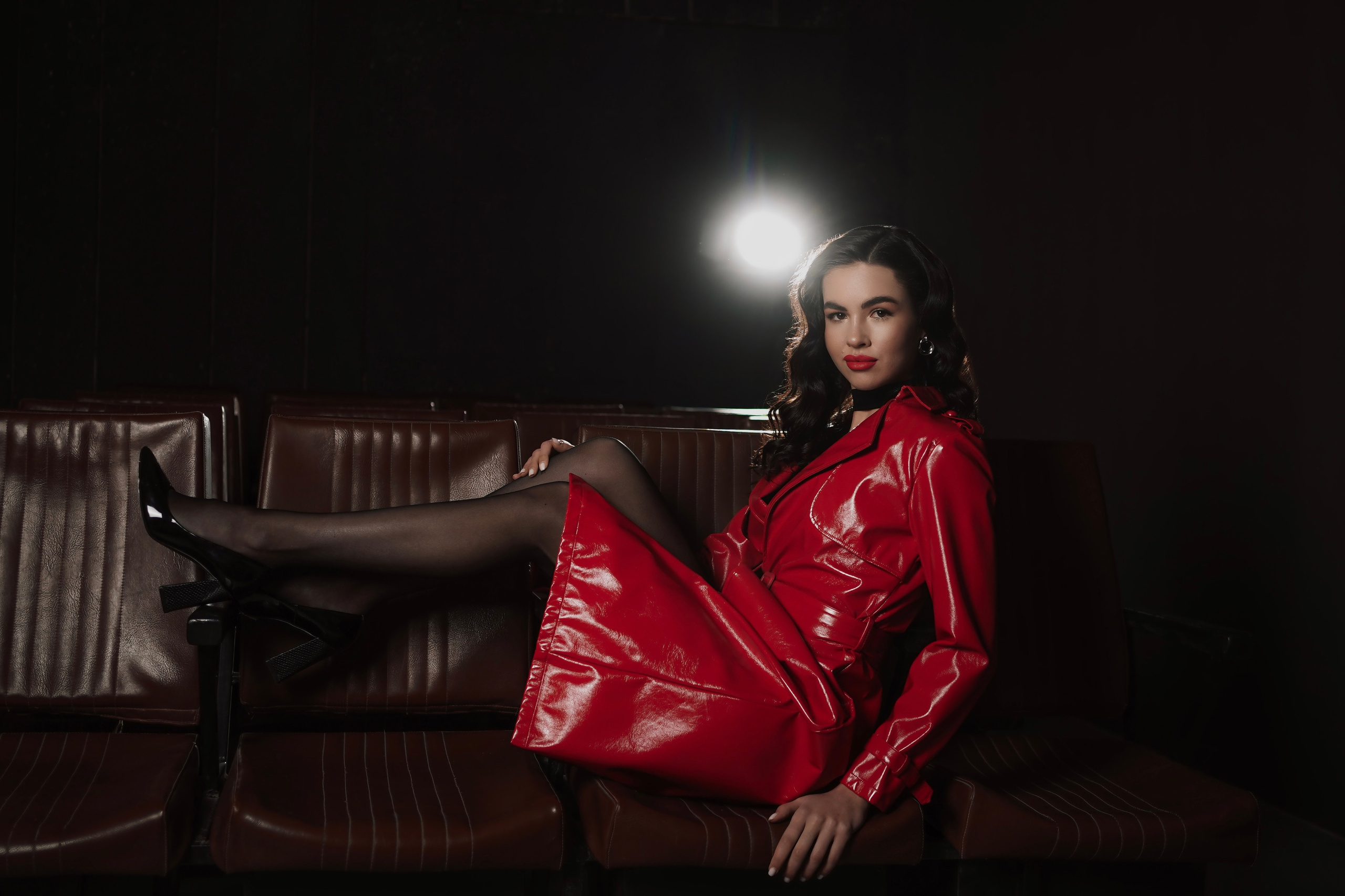 Женский фотограф Ростов-на-Дону, Новочеркасск, Аксай. Фотосессия в фотостудии. Кинотеатр с Валерией. Свадебный фотограф в Ростове-на-Дону. Таинство Крещения и Венчания, семейные фотосессии. Алёна Чёботова