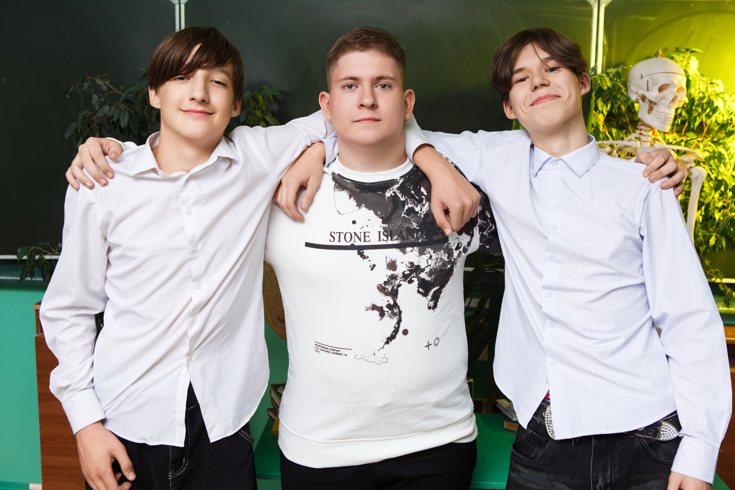 Групповая Фотосессия в Классе для Учеников 9 Классов | Твой Альбом Мценск. ТВОЙ АЛЬБОМ / ТВОИ ПРАВИЛА