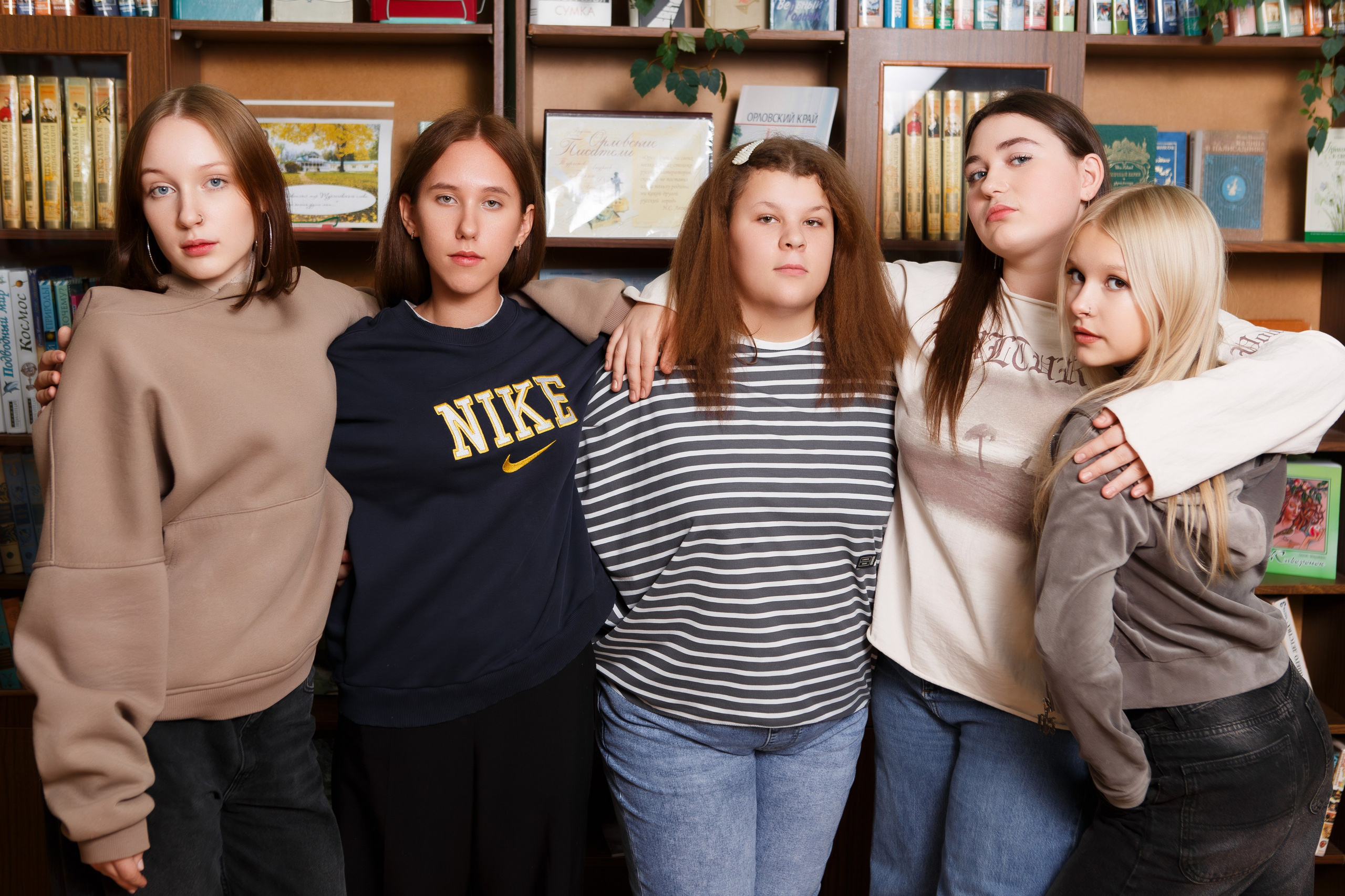 ФОТОСЕССИЯ ДЛЯ 9 КЛАССА «ГИМНАЗИЯ». ТВОЙ АЛЬБОМ / ТВОИ ПРАВИЛА