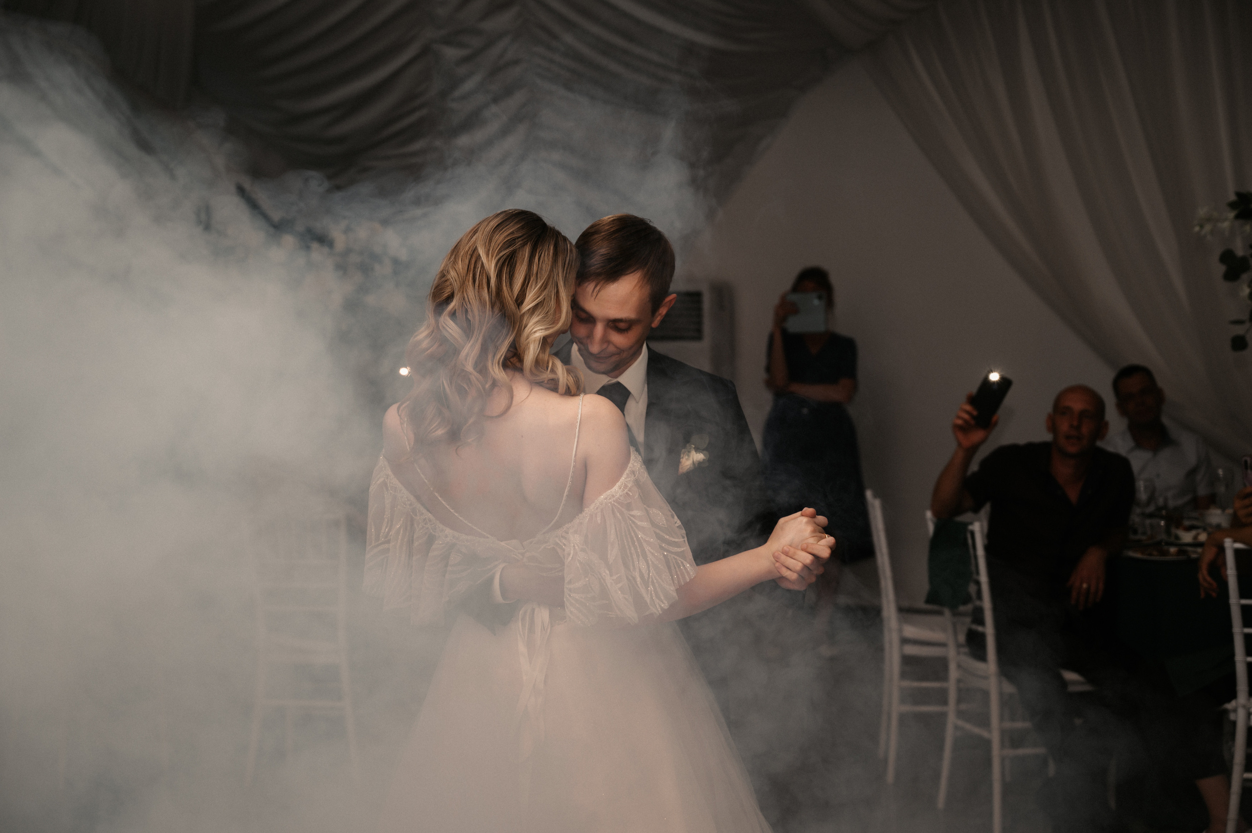 Счастливы и точка. Свадебный фотограф Александр Давыдов