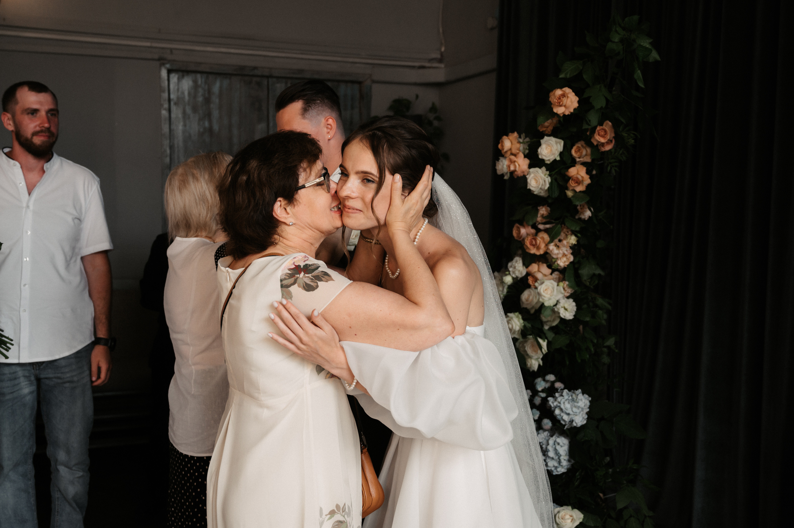 Искренне. Свадебный фотограф Александр Давыдов