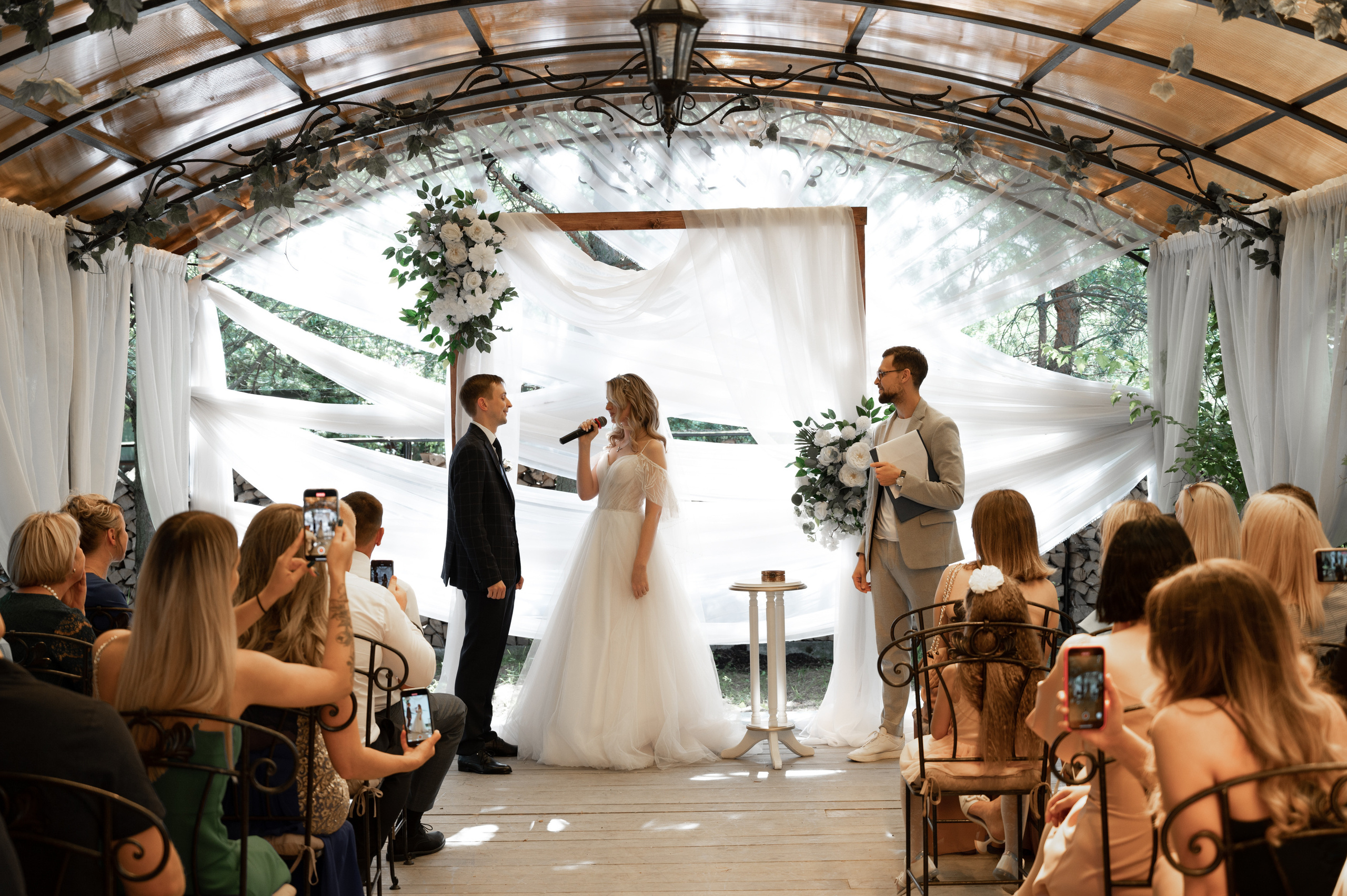 Счастливы и точка. Свадебный фотограф Александр Давыдов