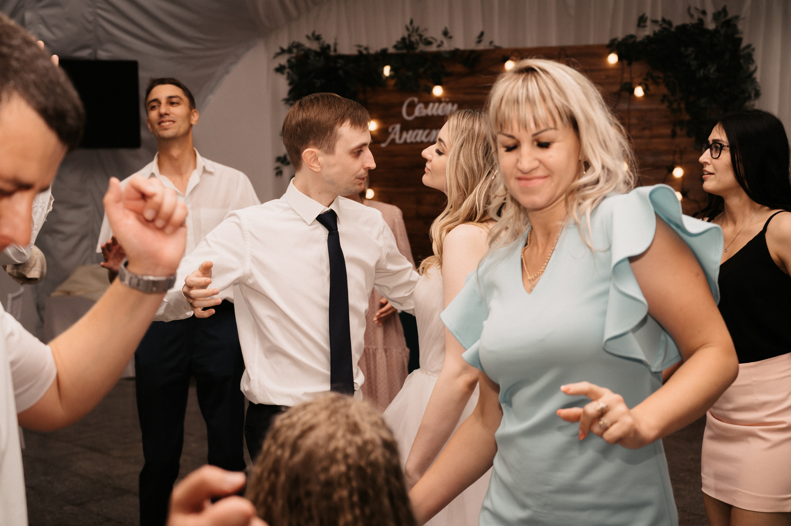 Счастливы и точка. Свадебный фотограф Александр Давыдов