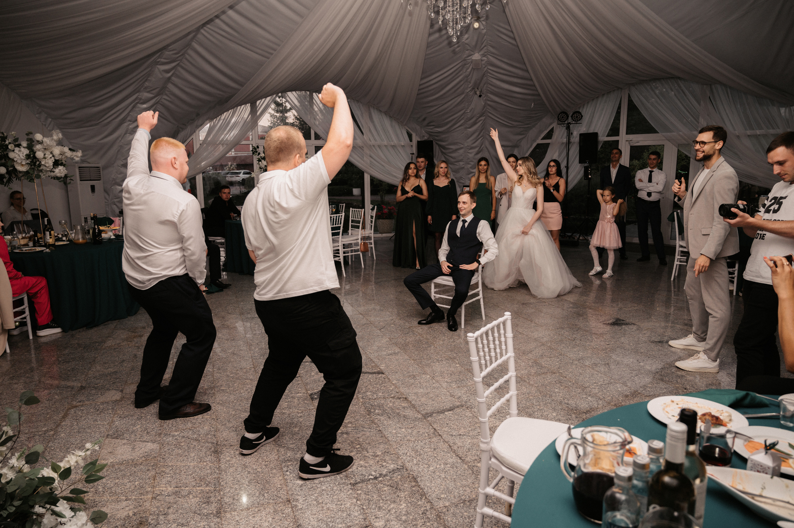 Счастливы и точка. Свадебный фотограф Александр Давыдов