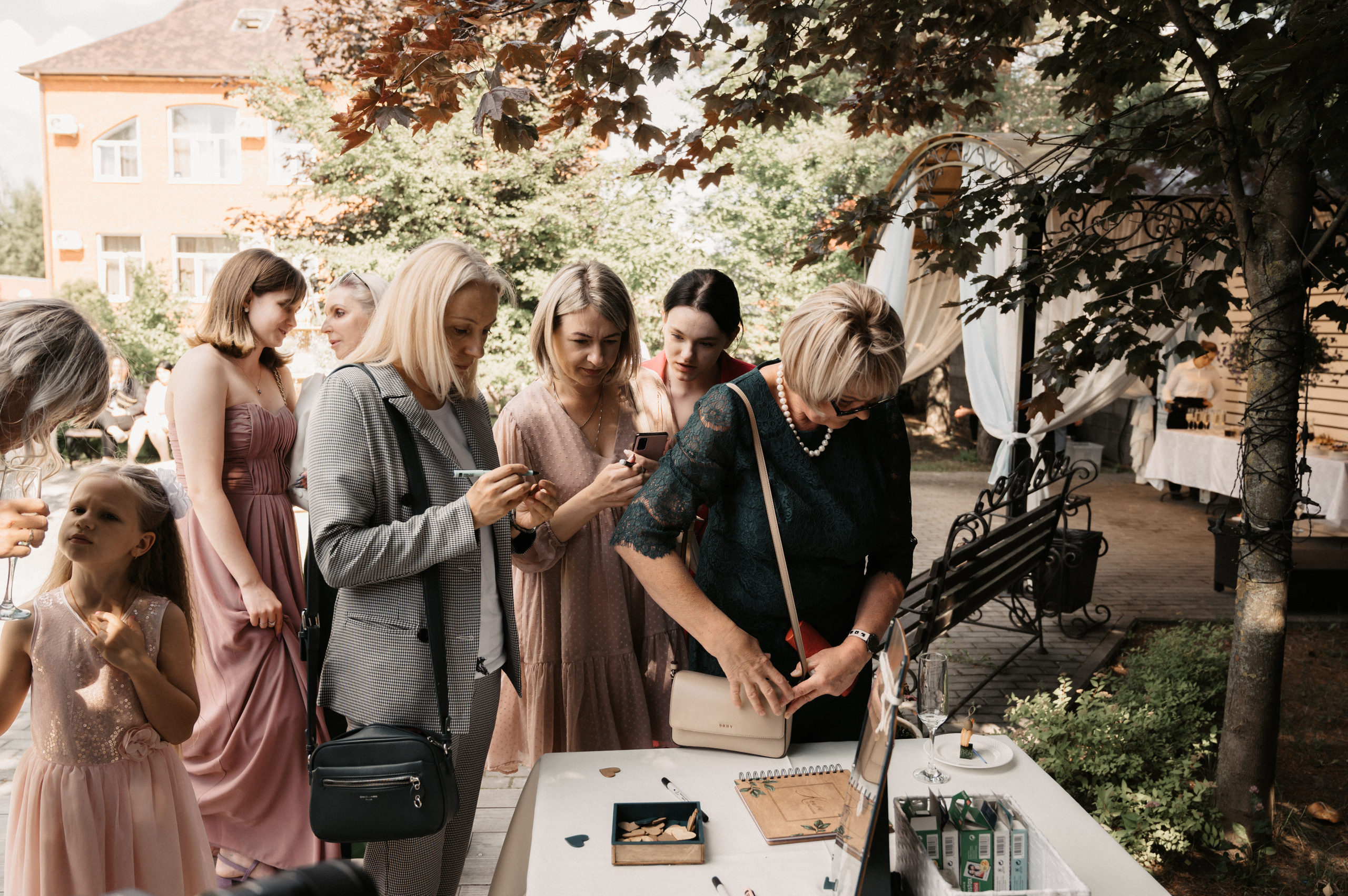 Счастливы и точка. Свадебный фотограф Александр Давыдов