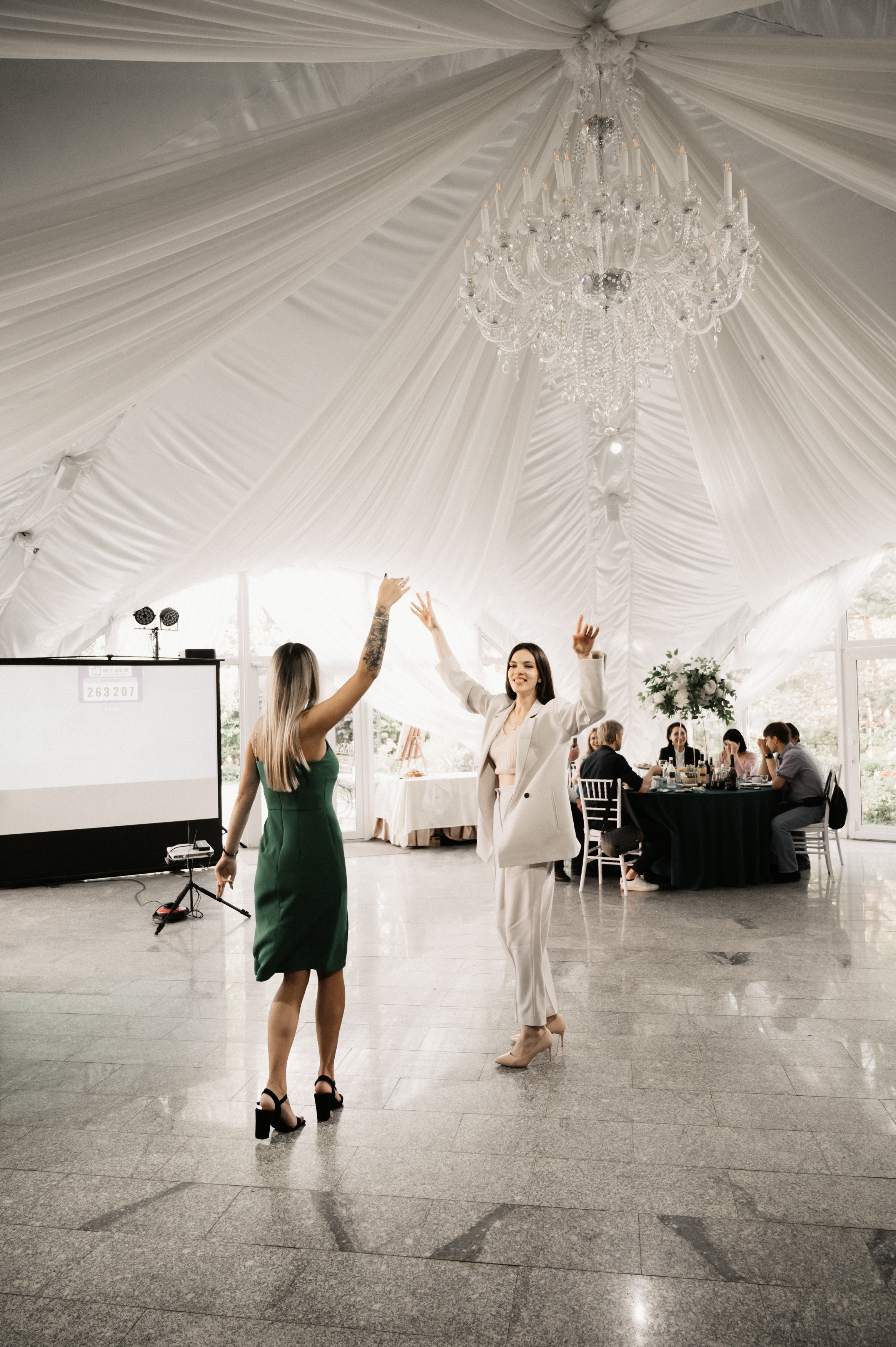 Счастливы и точка. Свадебный фотограф Александр Давыдов