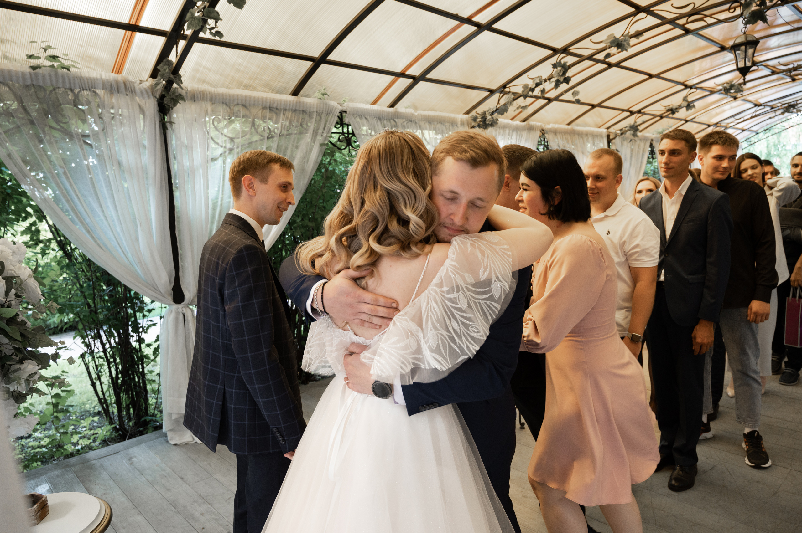 Счастливы и точка. Свадебный фотограф Александр Давыдов