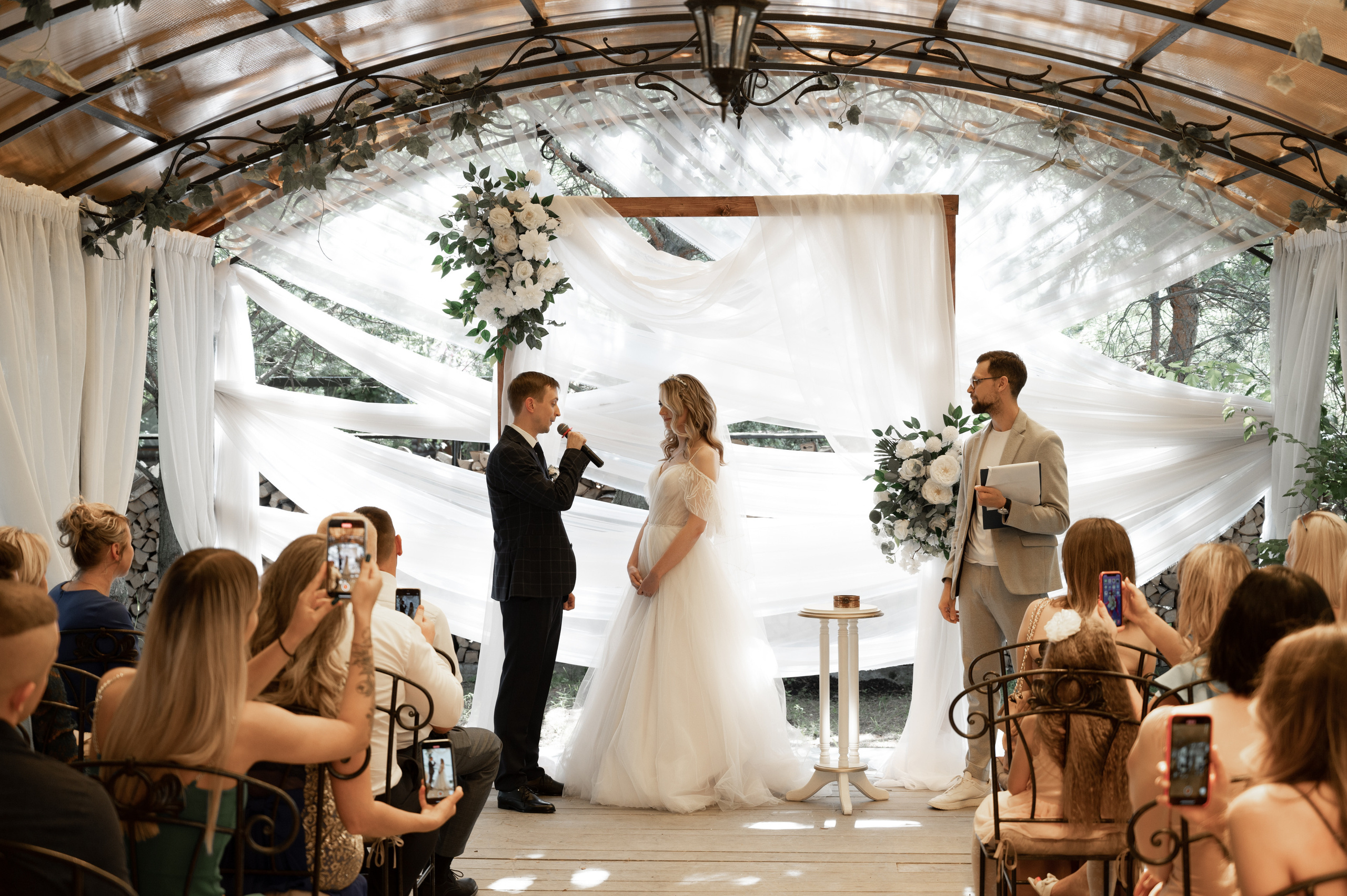 Счастливы и точка. Свадебный фотограф Александр Давыдов