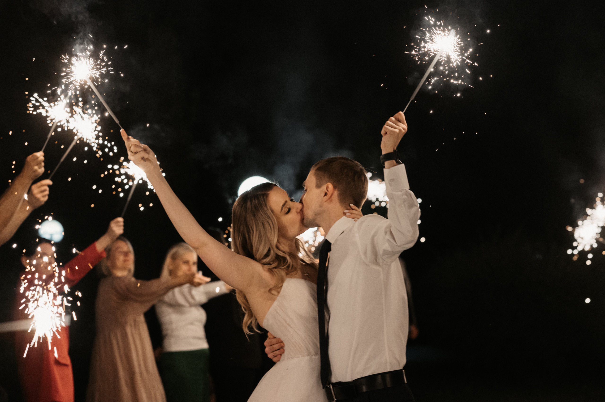 Счастливы и точка. Свадебный фотограф Александр Давыдов