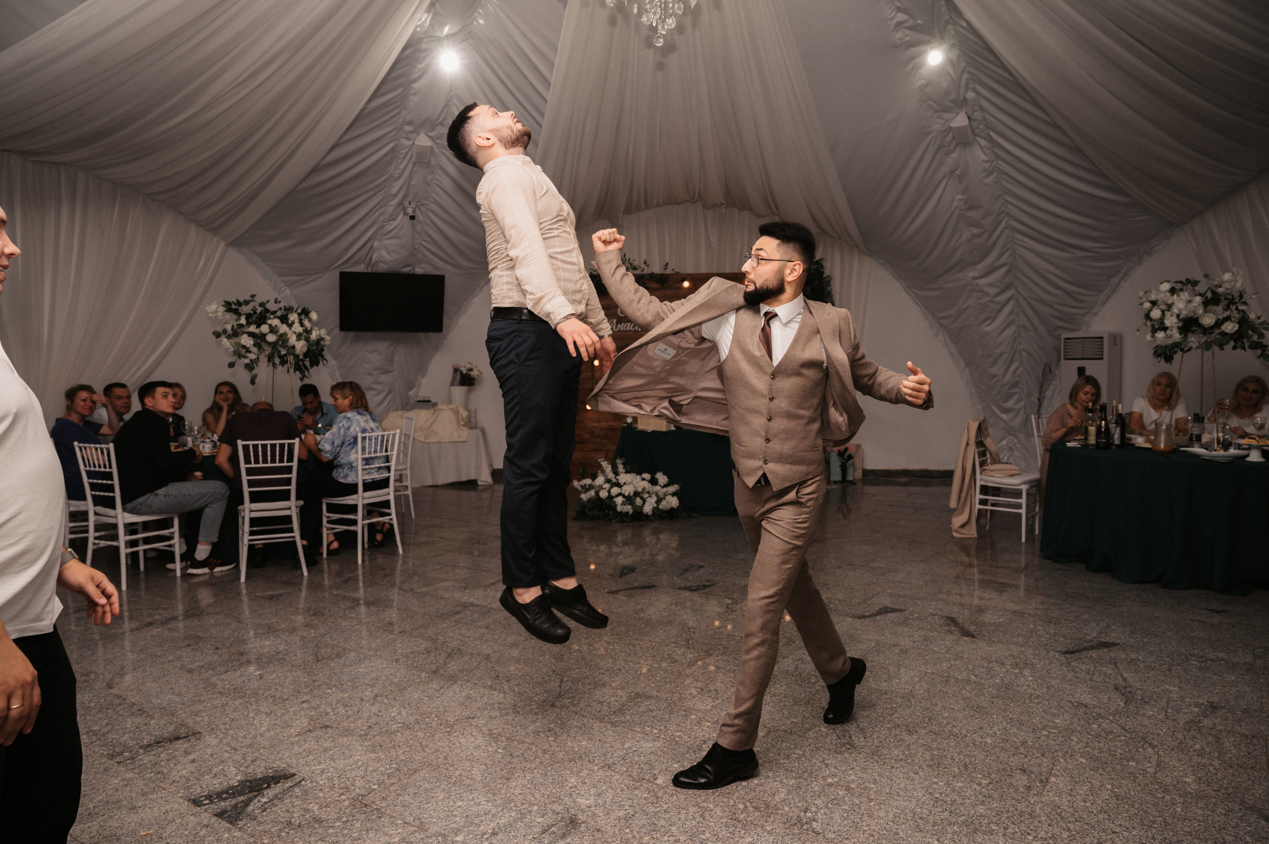 Счастливы и точка. Свадебный фотограф Александр Давыдов