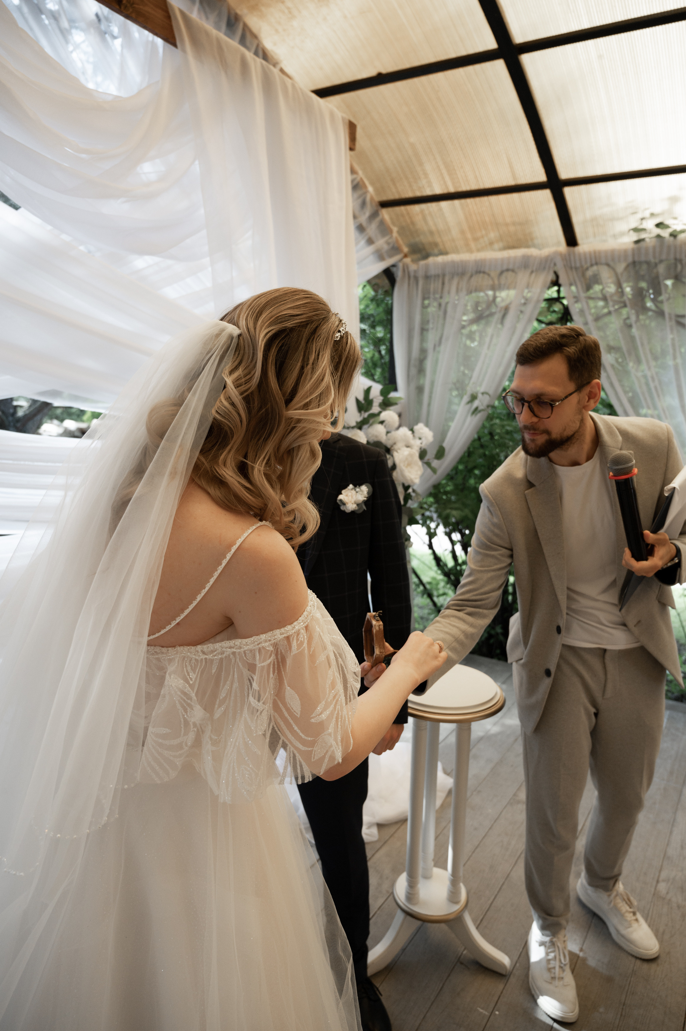 Счастливы и точка. Свадебный фотограф Александр Давыдов