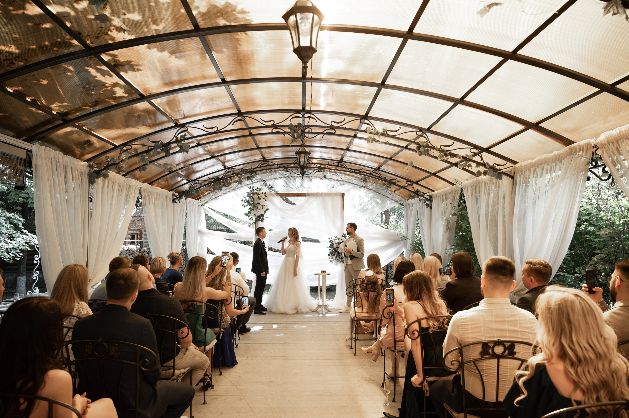 Счастливы и точка. Свадебный фотограф Александр Давыдов