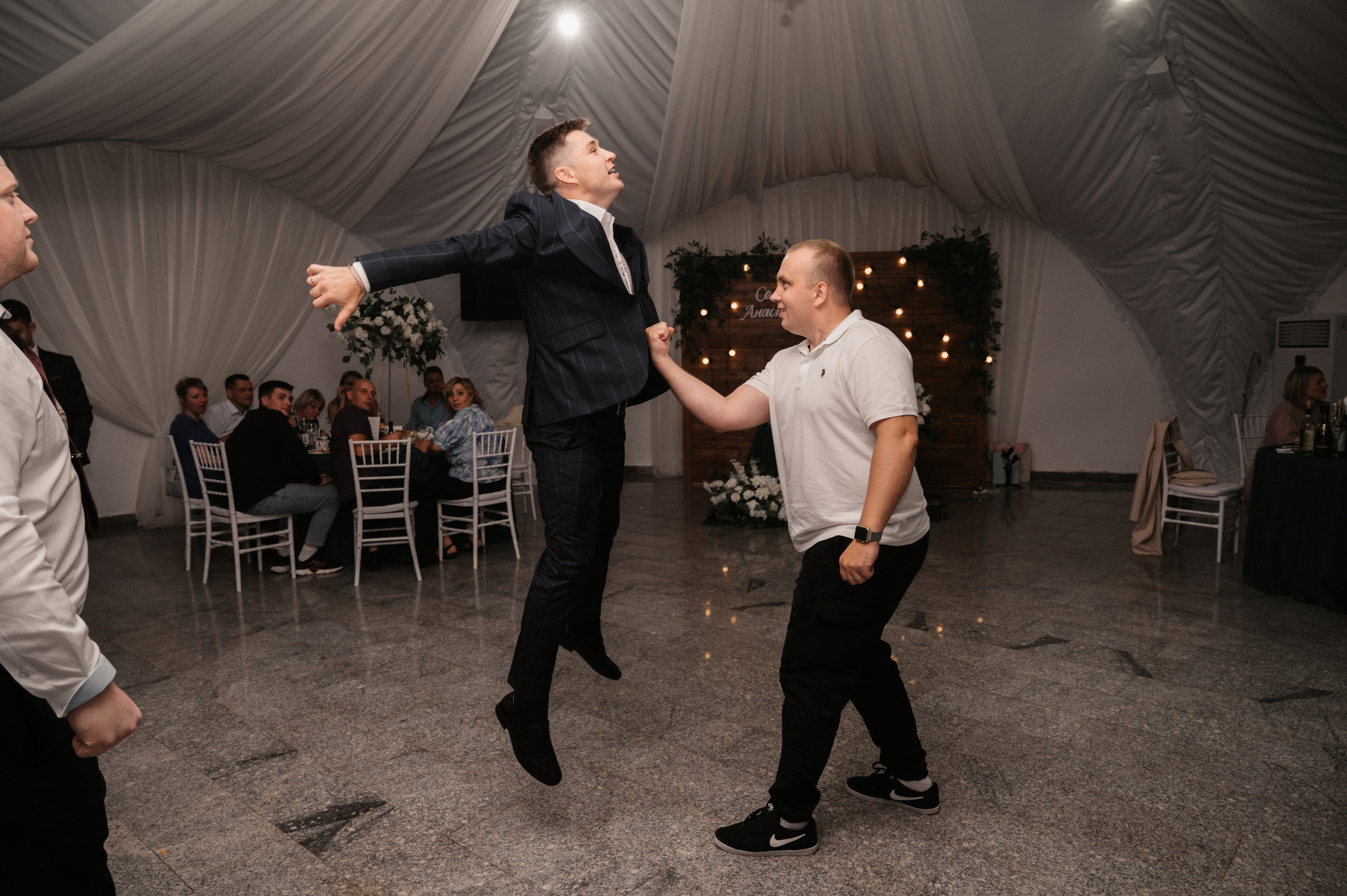 Счастливы и точка. Свадебный фотограф Александр Давыдов