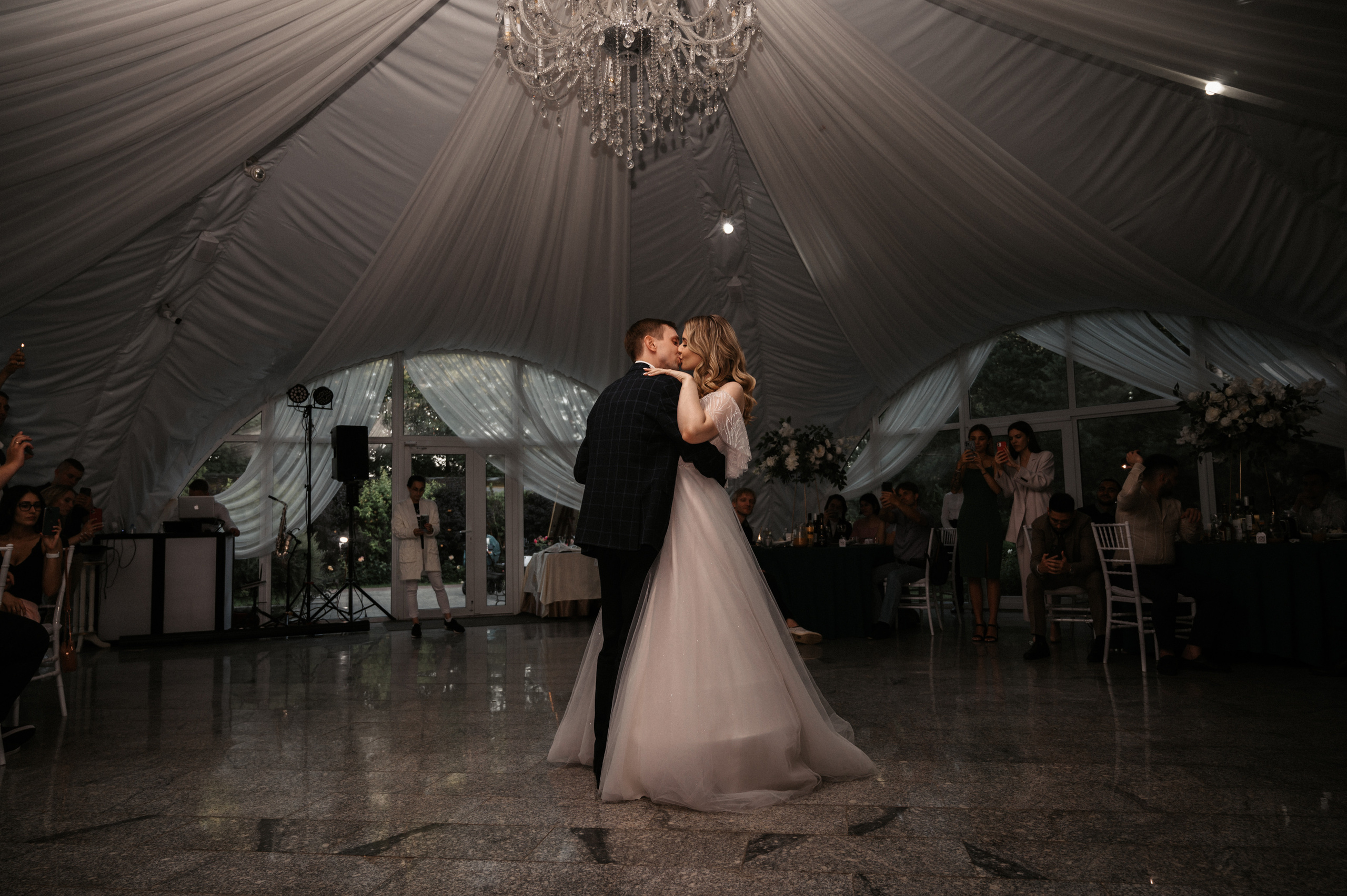 Счастливы и точка. Свадебный фотограф Александр Давыдов