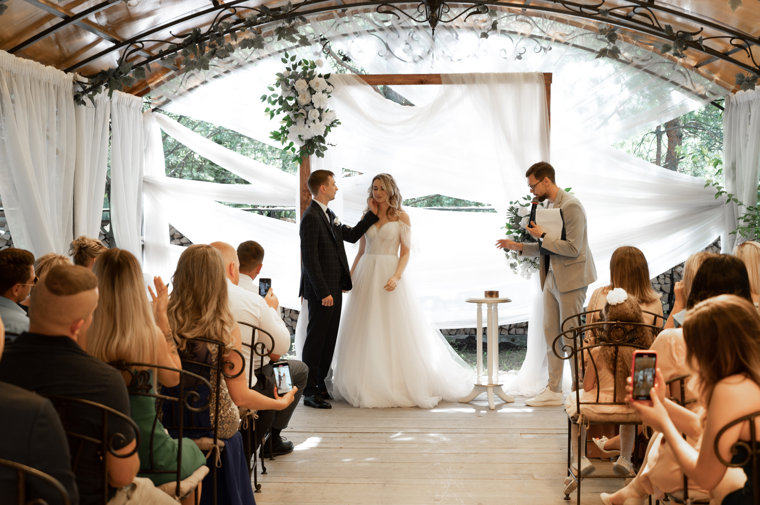 Счастливы и точка. Свадебный фотограф Александр Давыдов