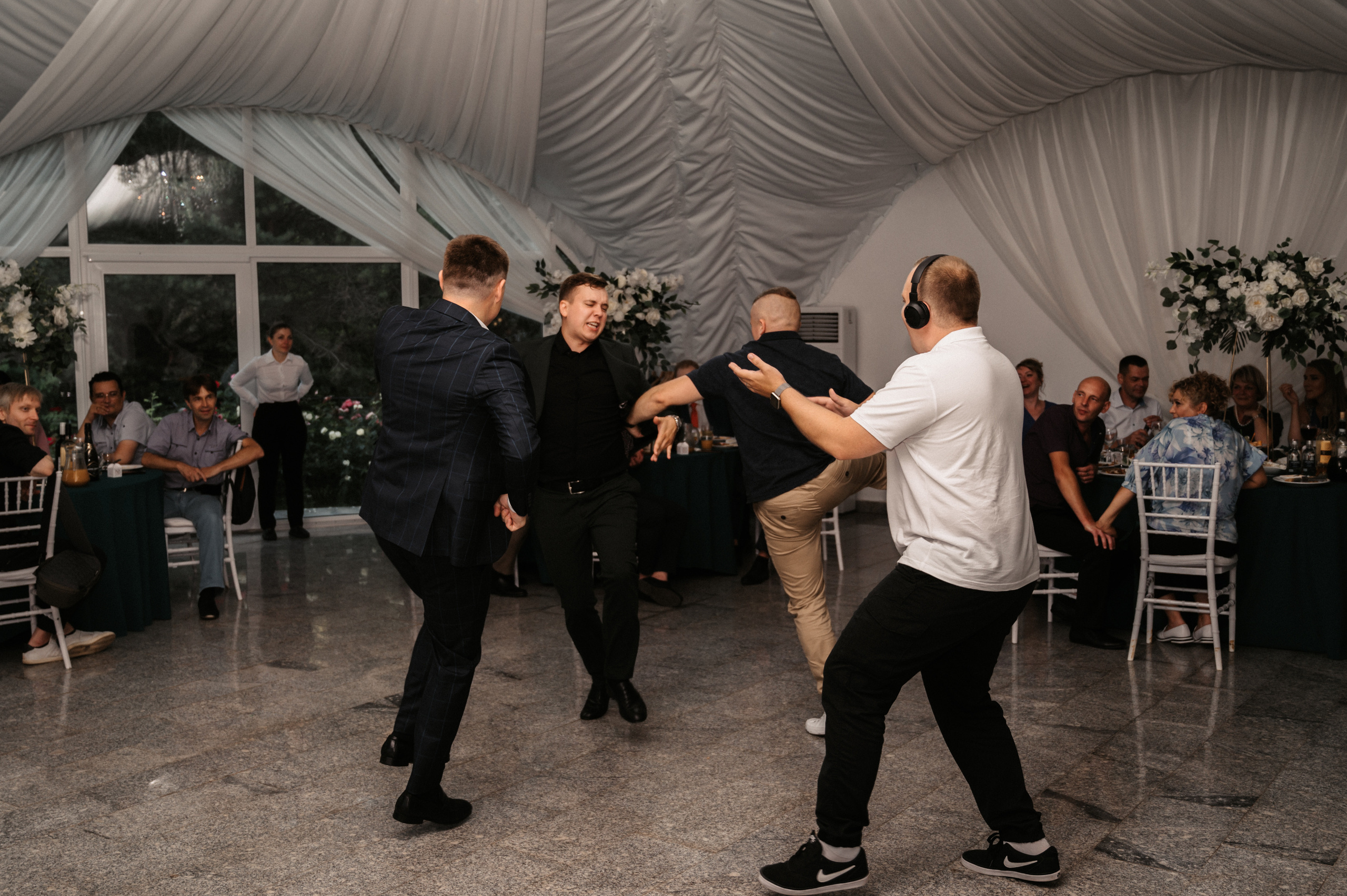 Счастливы и точка. Свадебный фотограф Александр Давыдов