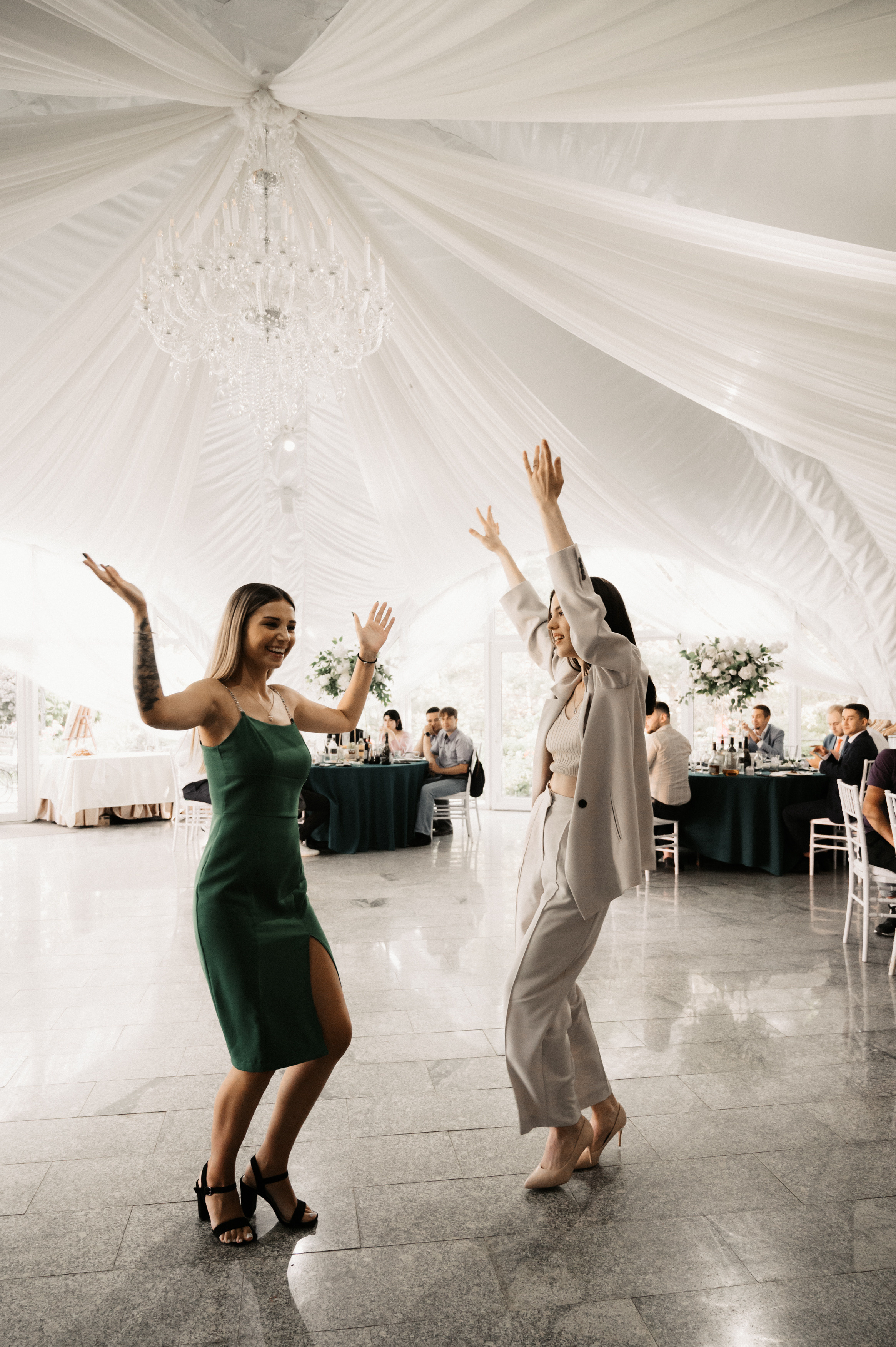 Счастливы и точка. Свадебный фотограф Александр Давыдов