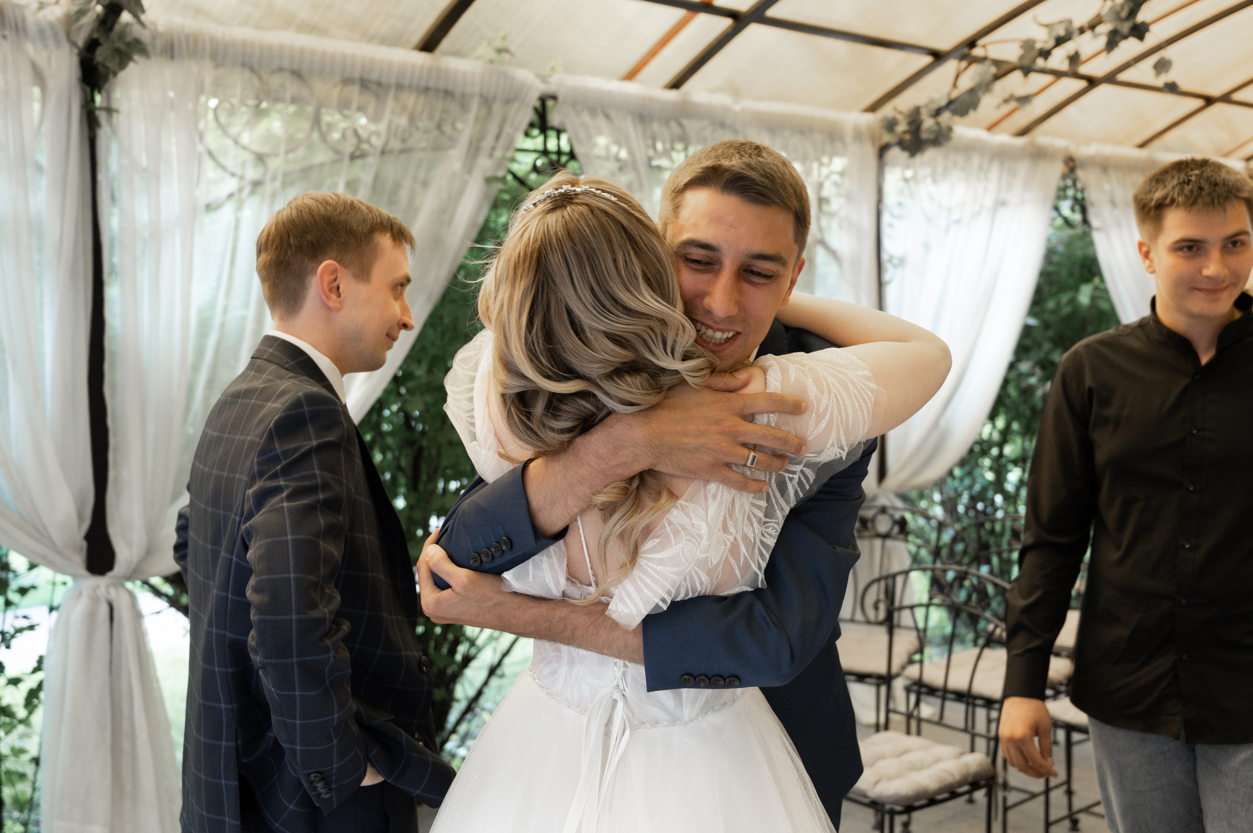 Счастливы и точка. Свадебный фотограф Александр Давыдов