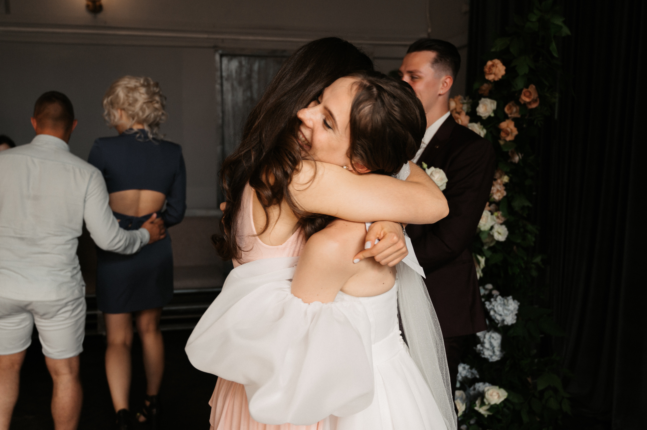 Искренне. Свадебный фотограф Александр Давыдов