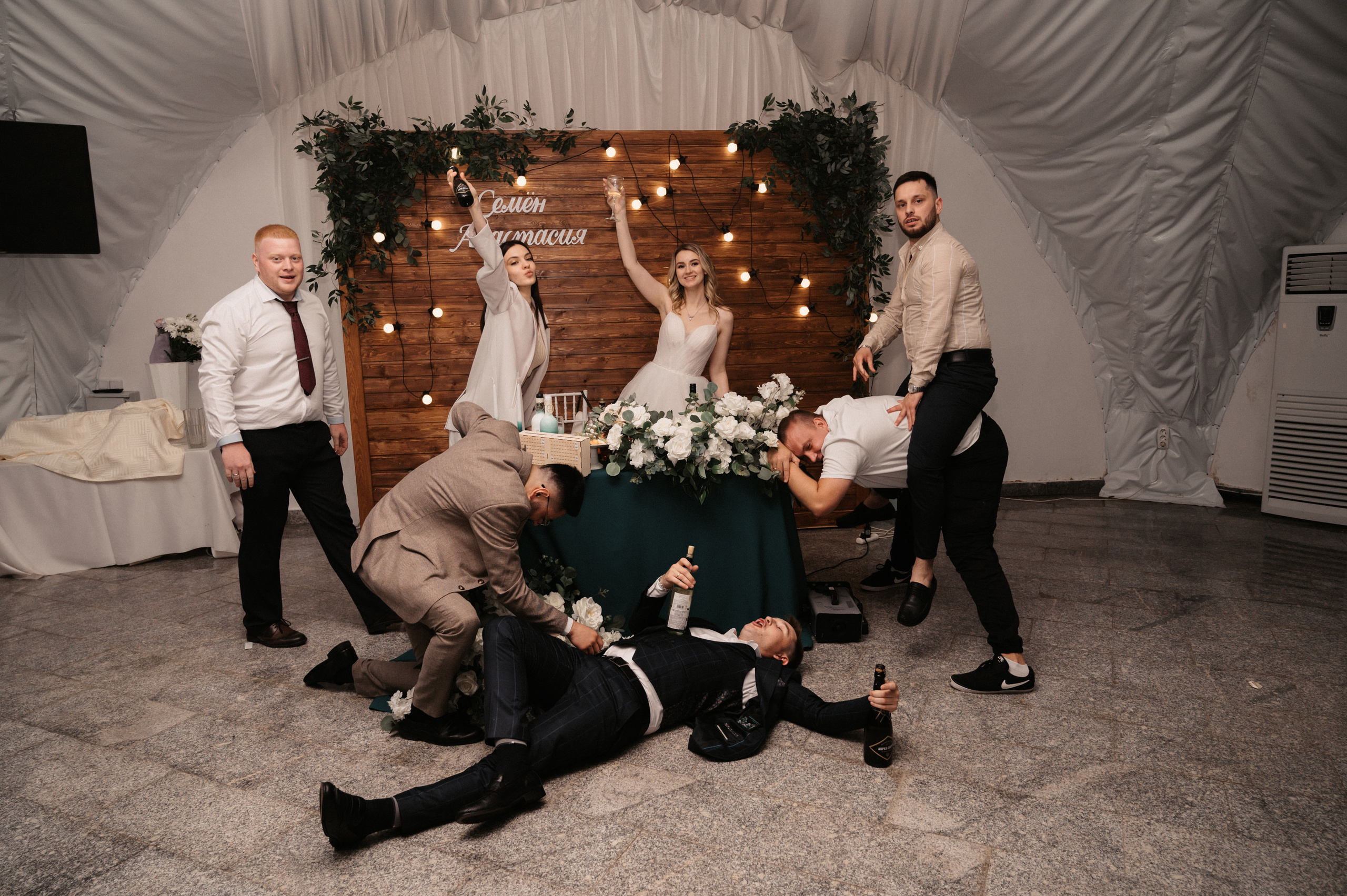 Счастливы и точка. Свадебный фотограф Александр Давыдов