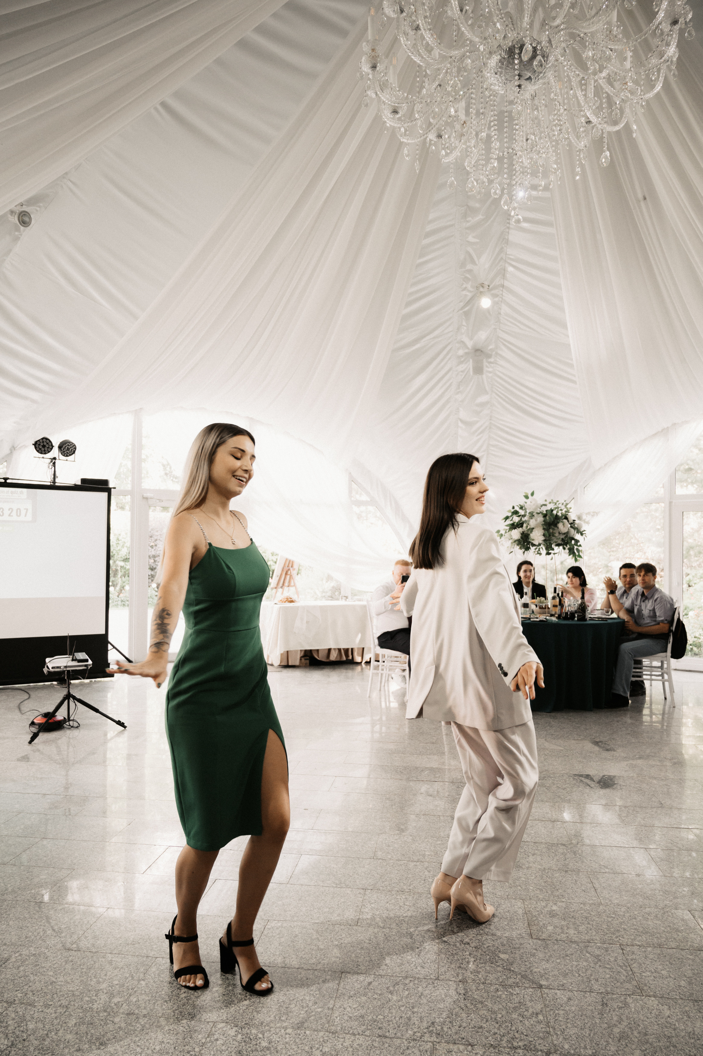 Счастливы и точка. Свадебный фотограф Александр Давыдов