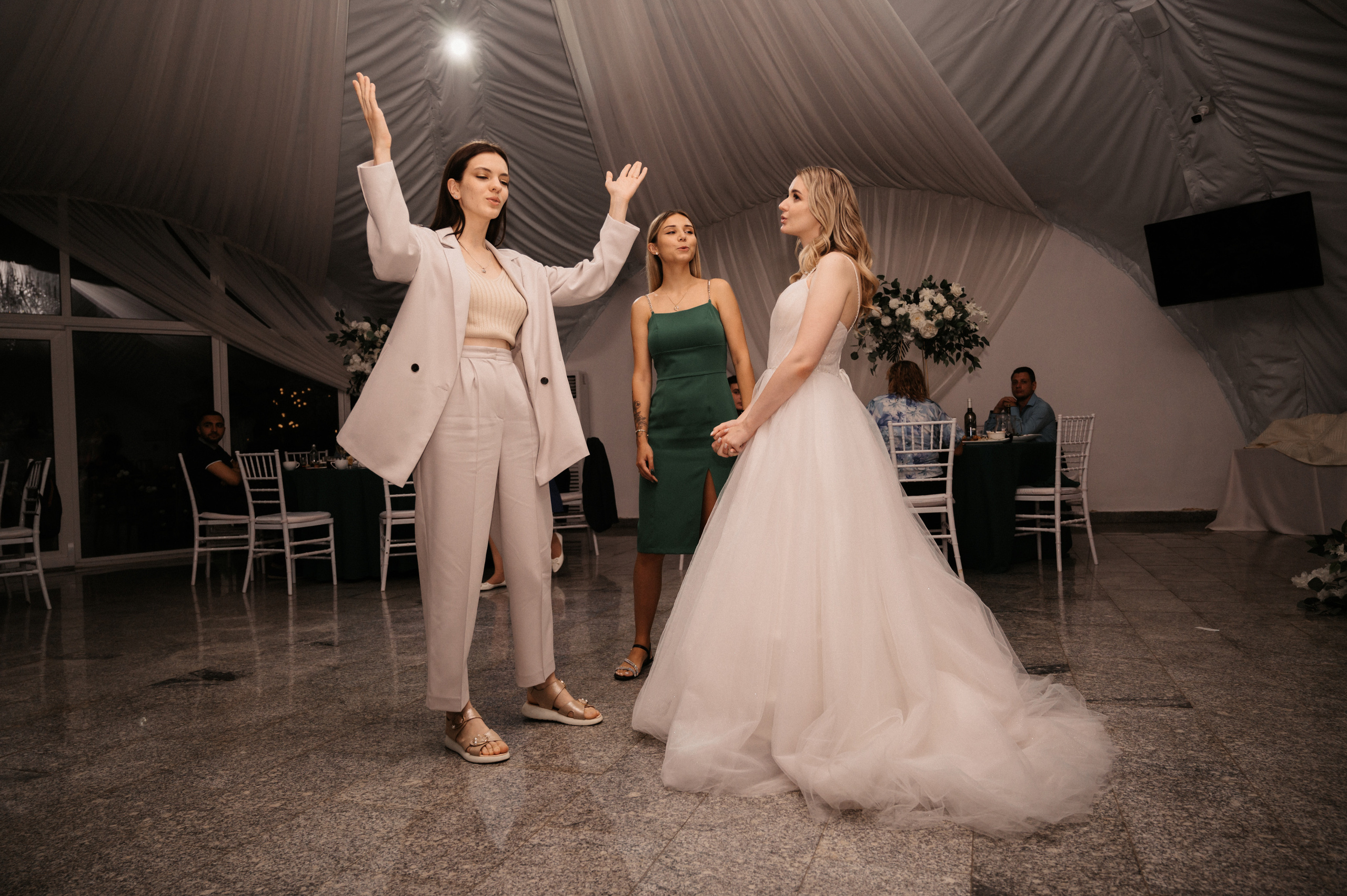 Счастливы и точка. Свадебный фотограф Александр Давыдов