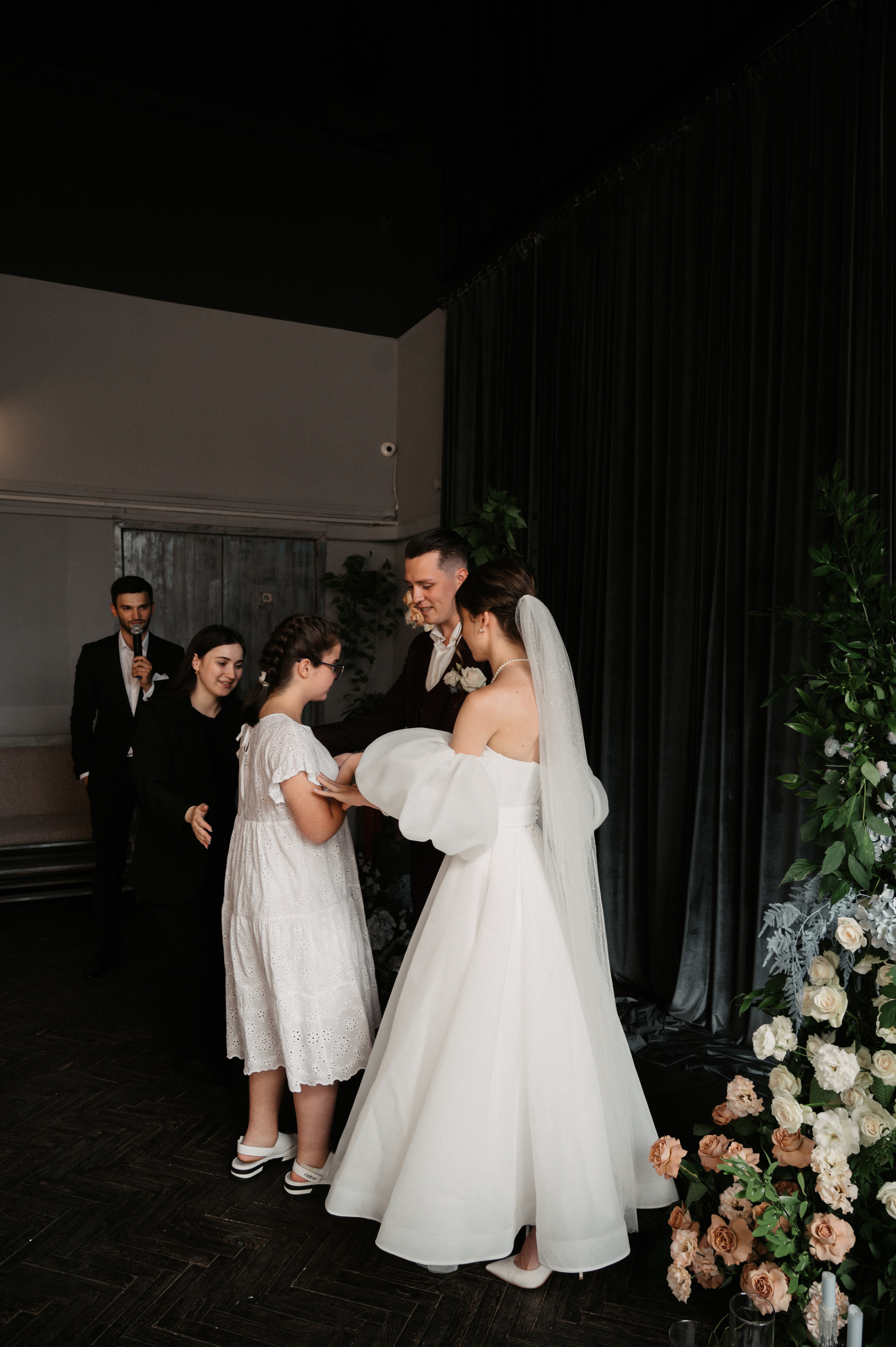 Искренне. Свадебный фотограф Александр Давыдов