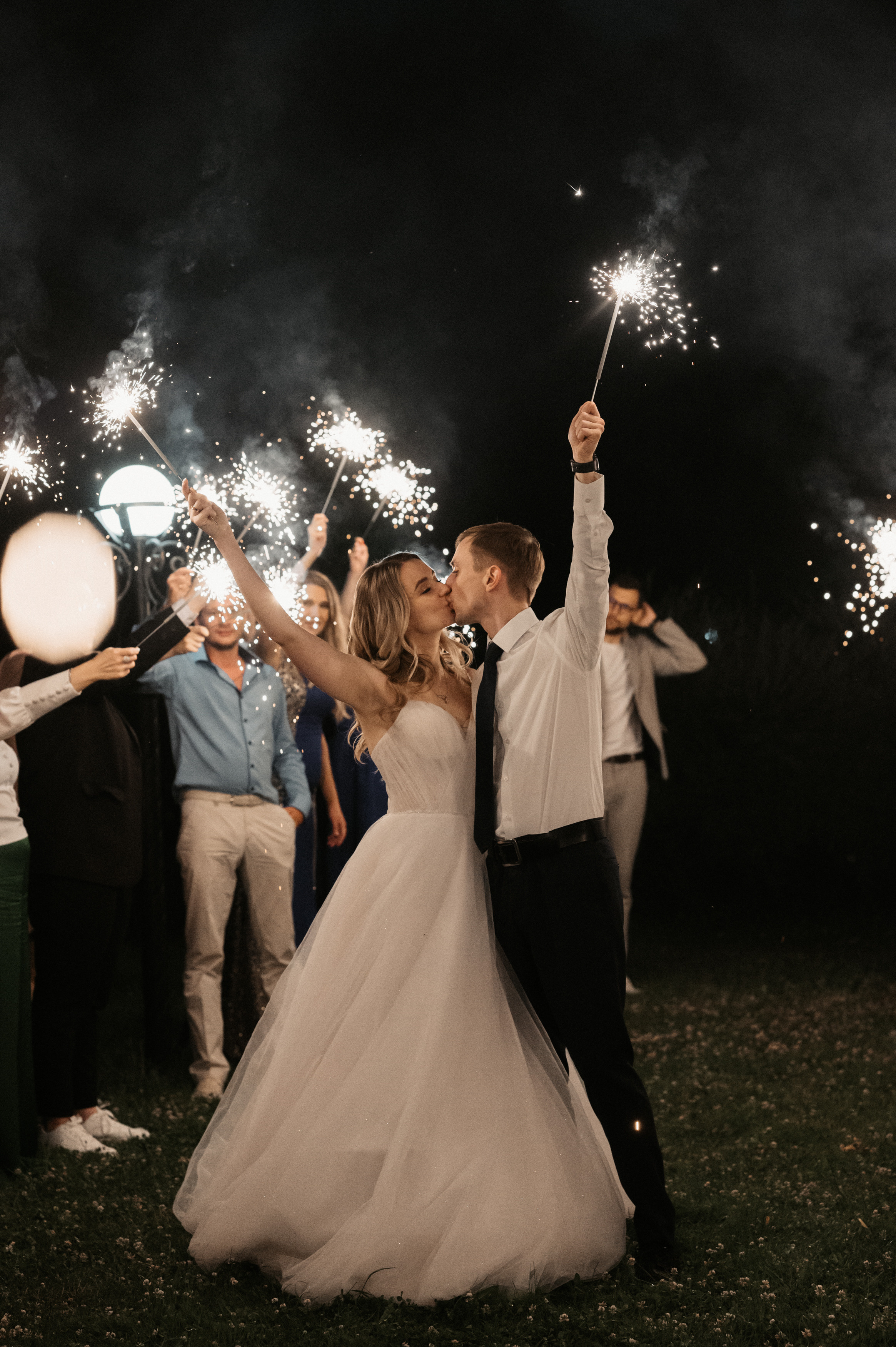 Счастливы и точка. Свадебный фотограф Александр Давыдов