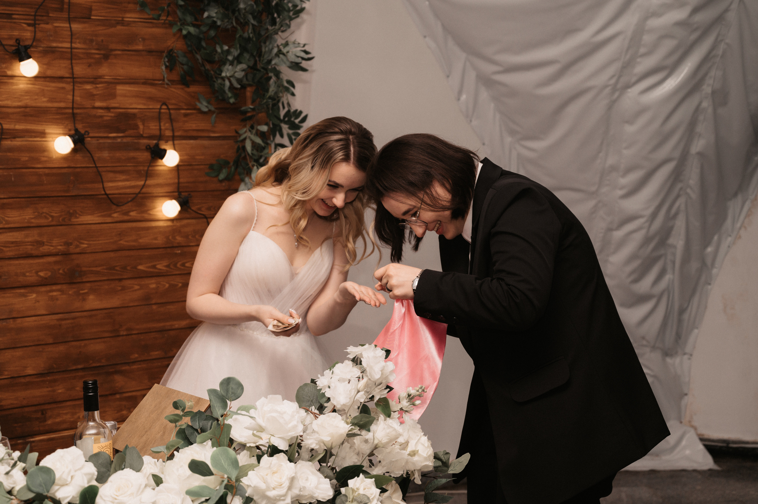 Счастливы и точка. Свадебный фотограф Александр Давыдов