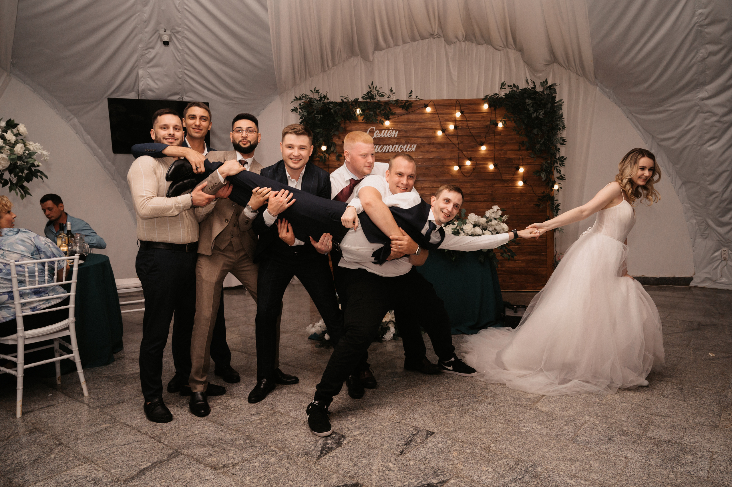 Счастливы и точка. Свадебный фотограф Александр Давыдов