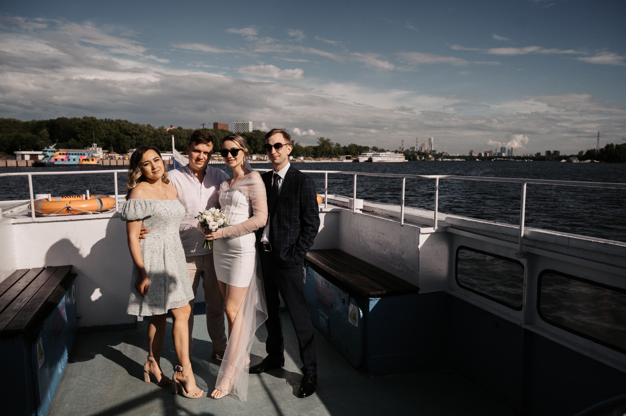 Счастливы и точка. Свадебный фотограф Александр Давыдов