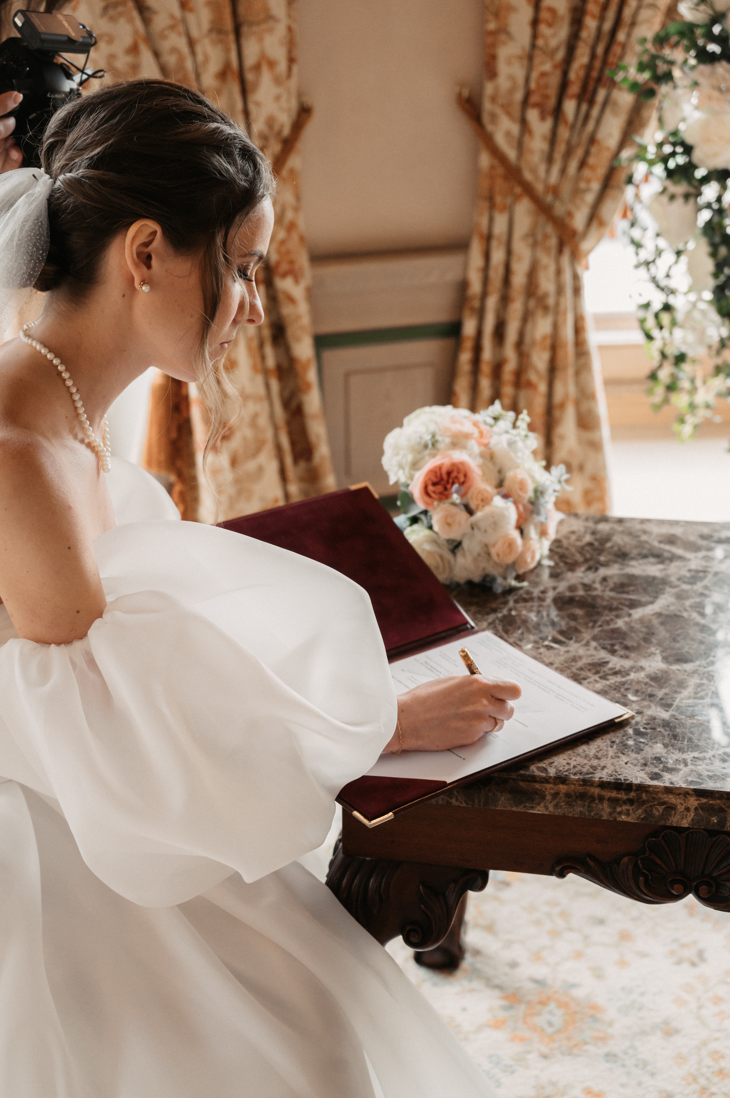 Искренне. Свадебный фотограф Александр Давыдов