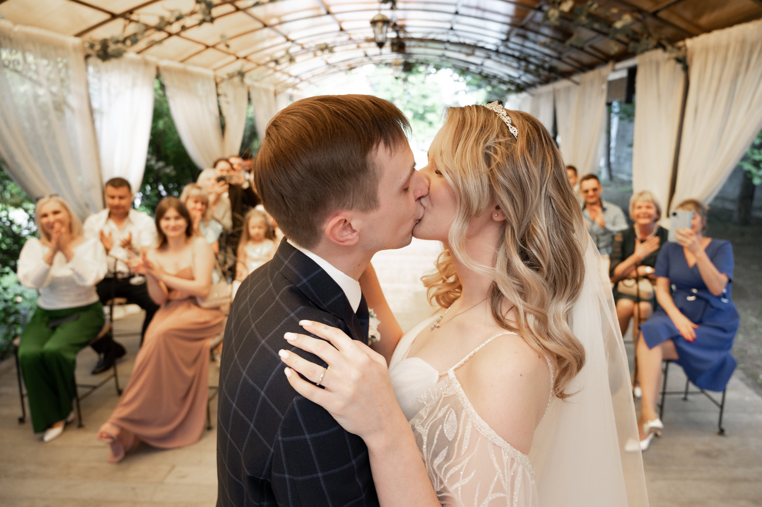 Счастливы и точка. Свадебный фотограф Александр Давыдов