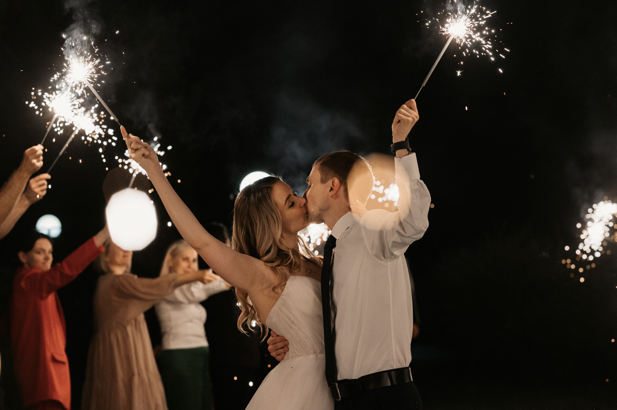 Счастливы и точка. Свадебный фотограф Александр Давыдов