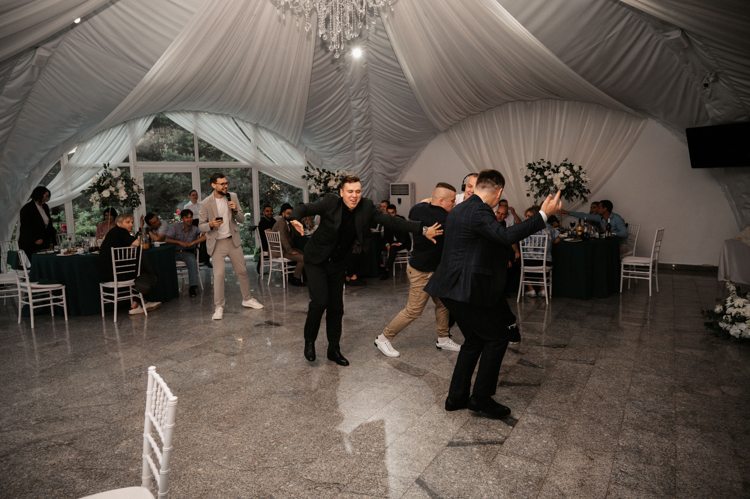 Счастливы и точка. Свадебный фотограф Александр Давыдов