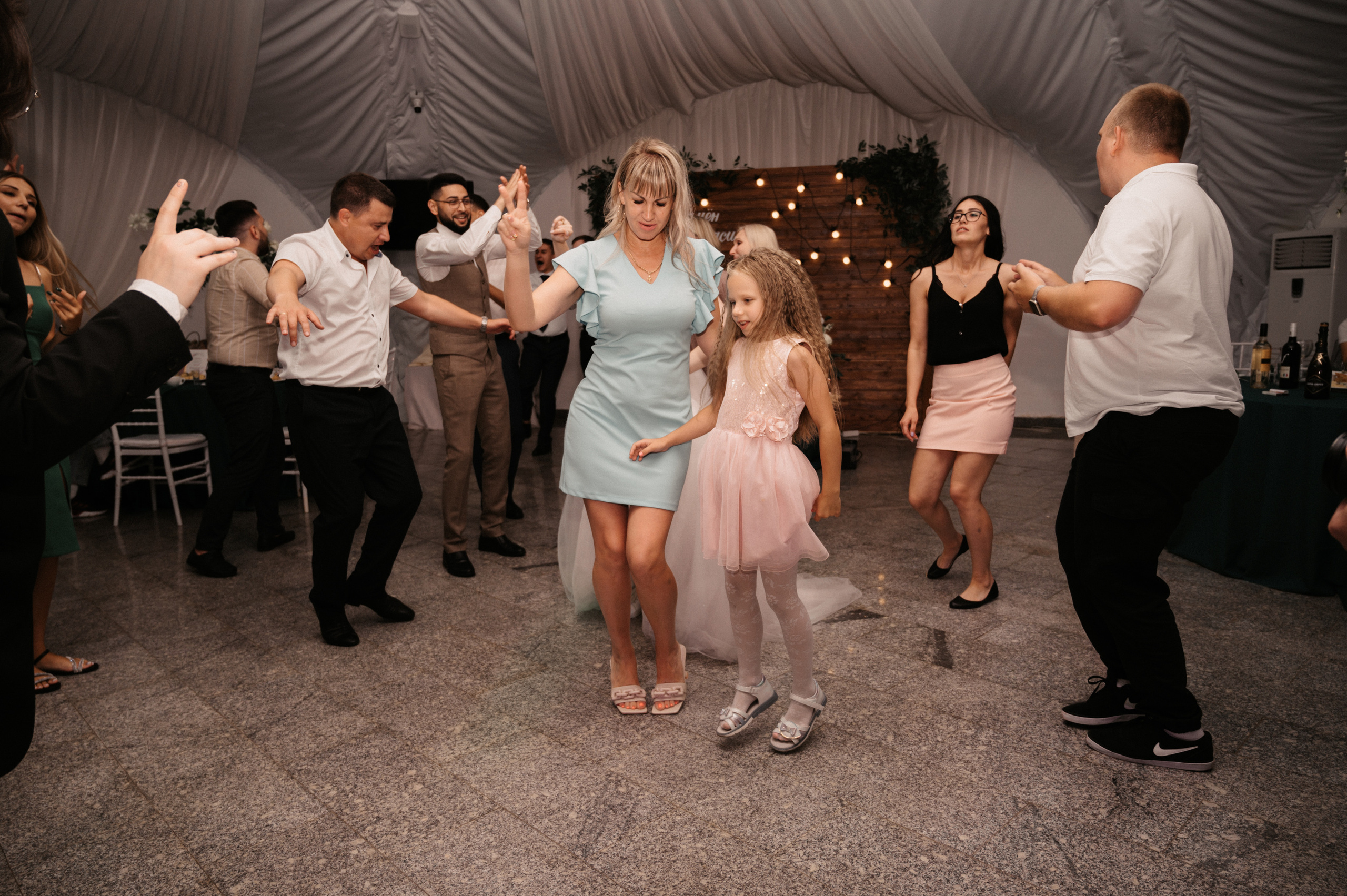 Счастливы и точка. Свадебный фотограф Александр Давыдов