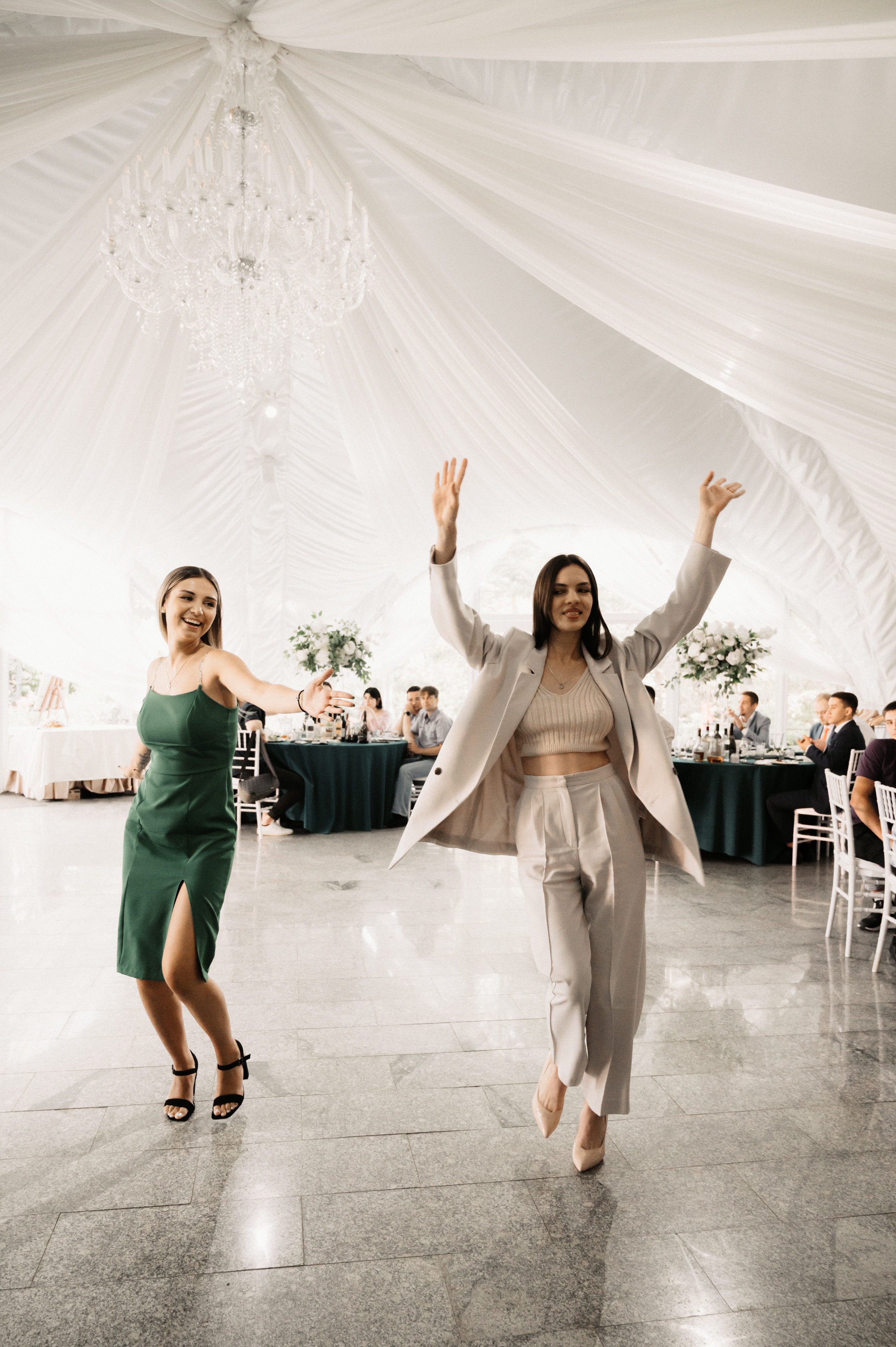 Счастливы и точка. Свадебный фотограф Александр Давыдов