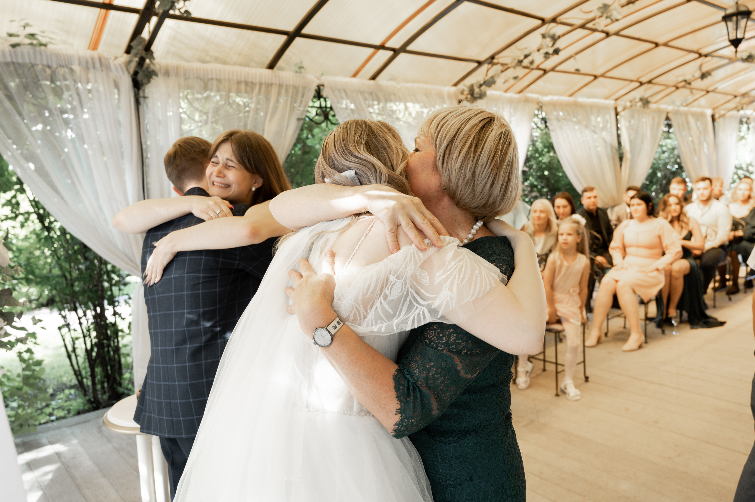 Счастливы и точка. Свадебный фотограф Александр Давыдов