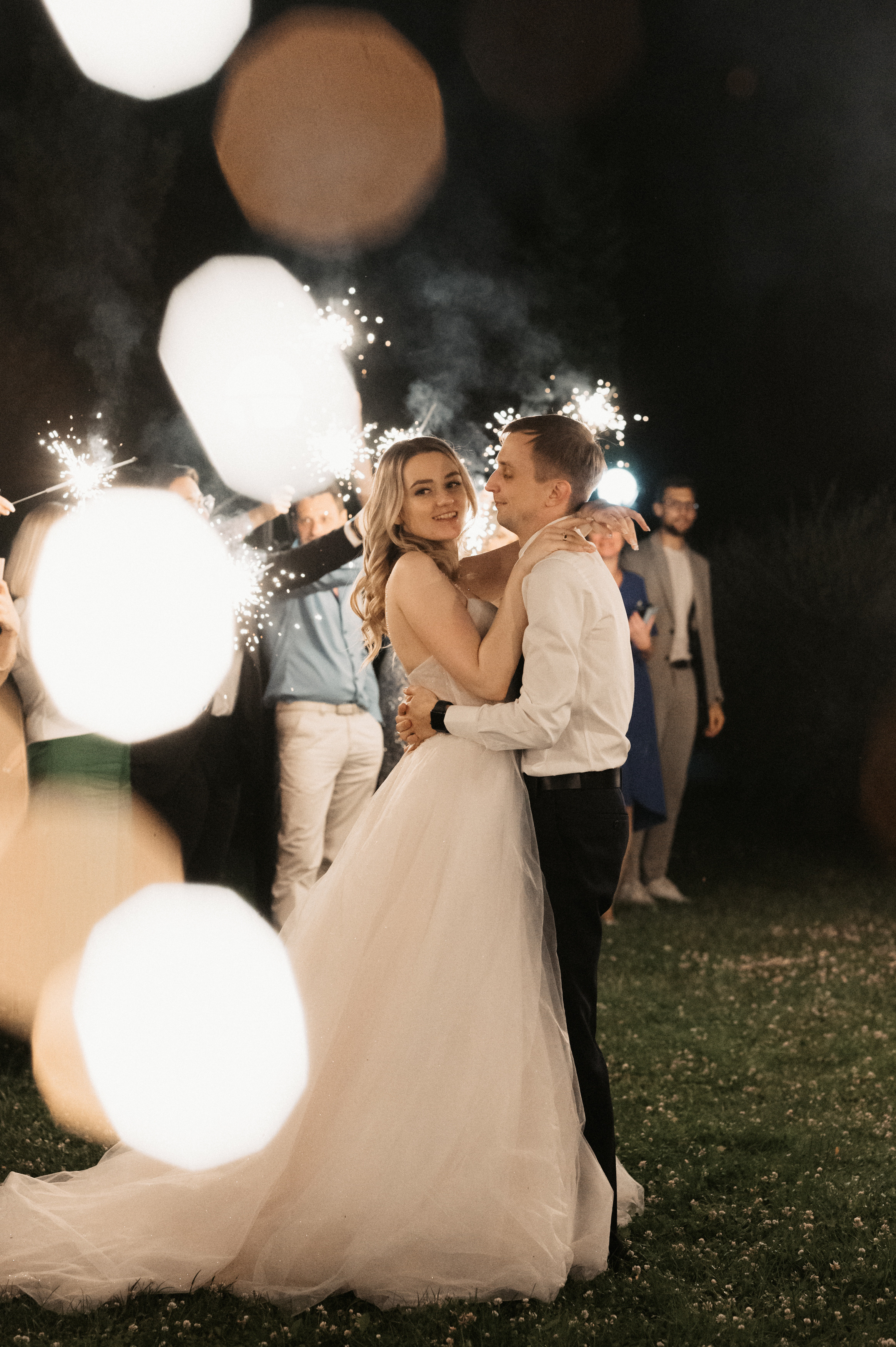 Счастливы и точка. Свадебный фотограф Александр Давыдов