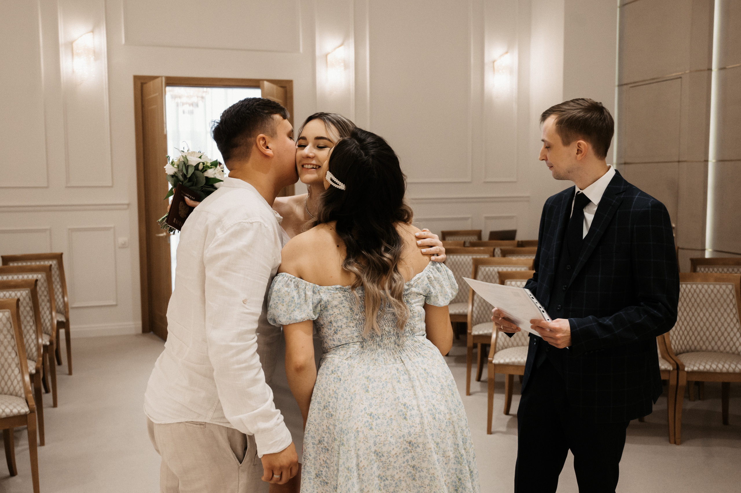 Счастливы и точка. Свадебный фотограф Александр Давыдов