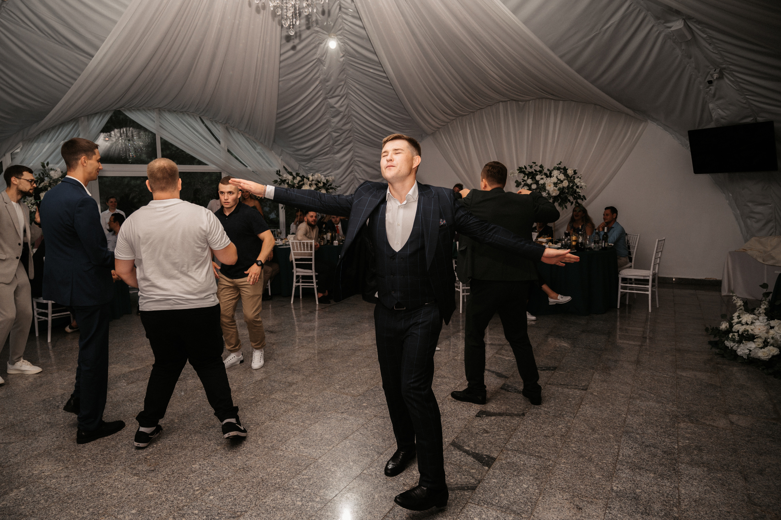 Счастливы и точка. Свадебный фотограф Александр Давыдов