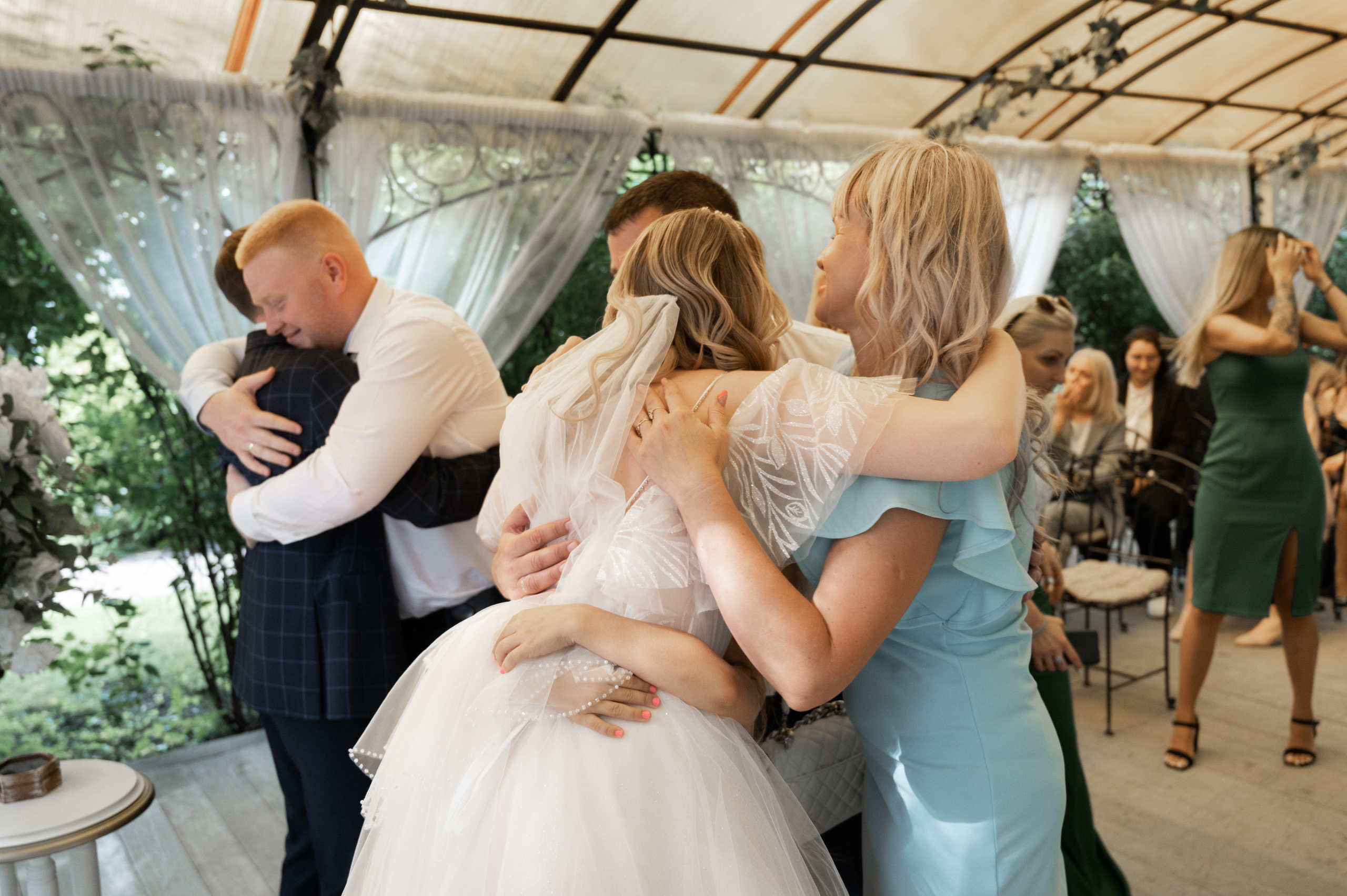 Счастливы и точка. Свадебный фотограф Александр Давыдов