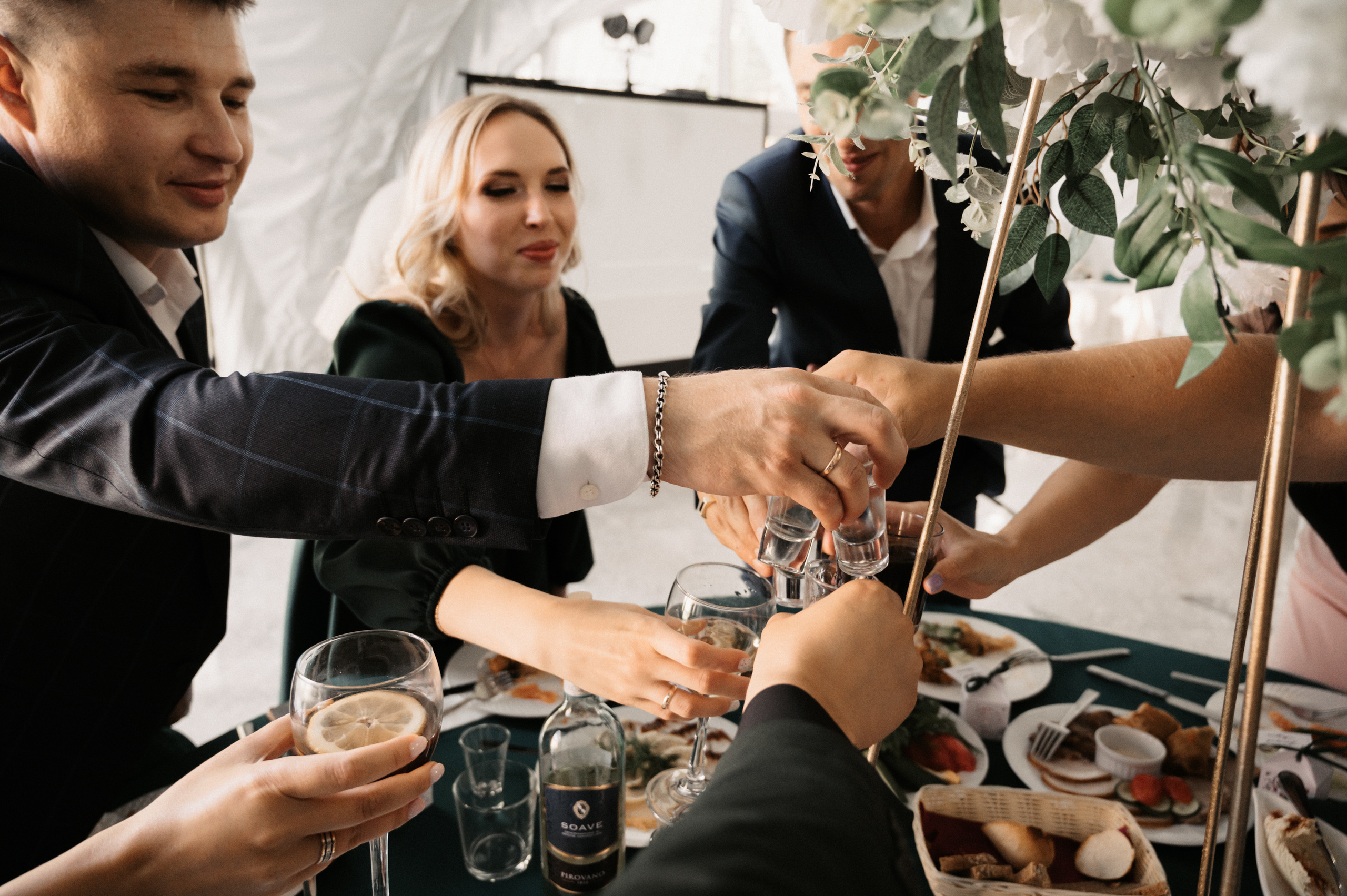 Счастливы и точка. Свадебный фотограф Александр Давыдов