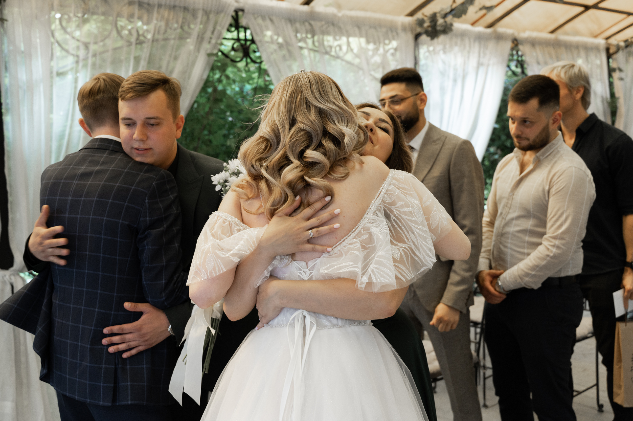 Счастливы и точка. Свадебный фотограф Александр Давыдов